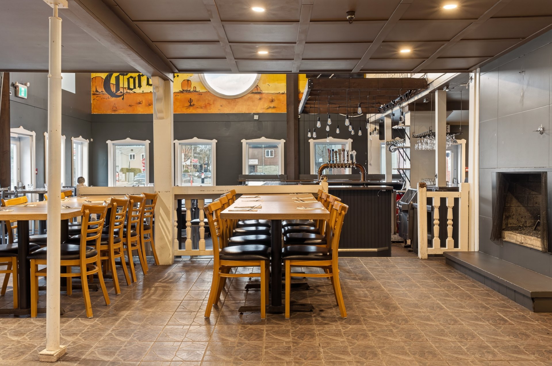 Photo - Interior