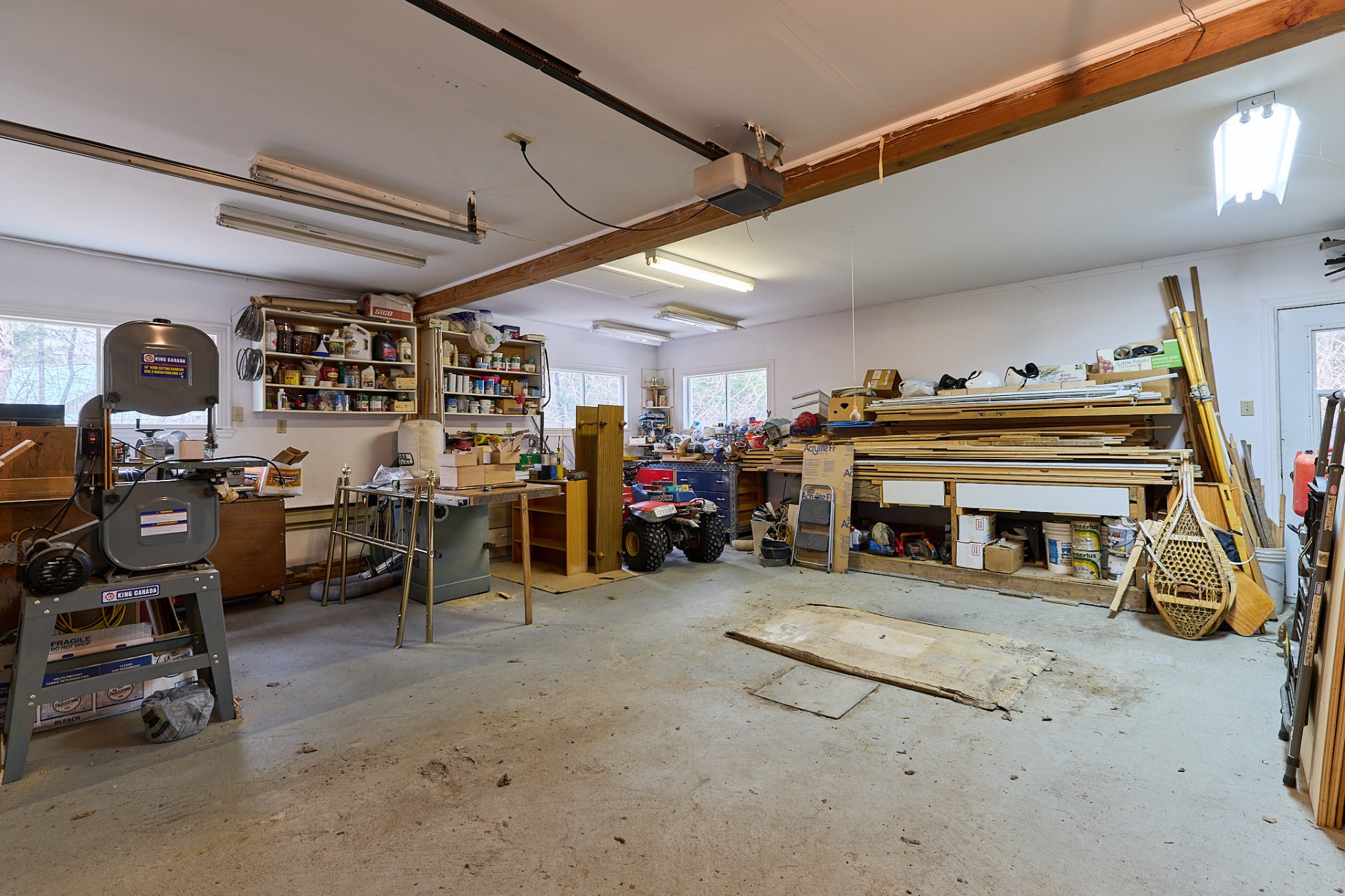 Photo - Garage