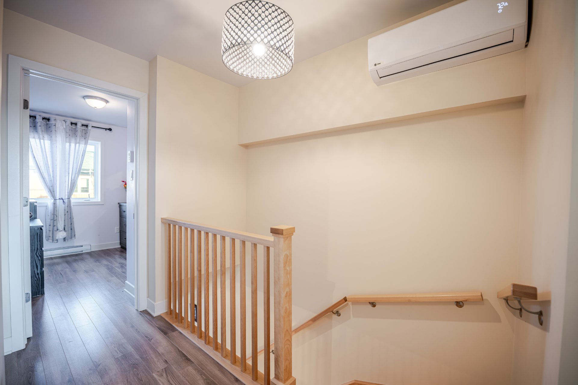 Photo - PASAGEWAY