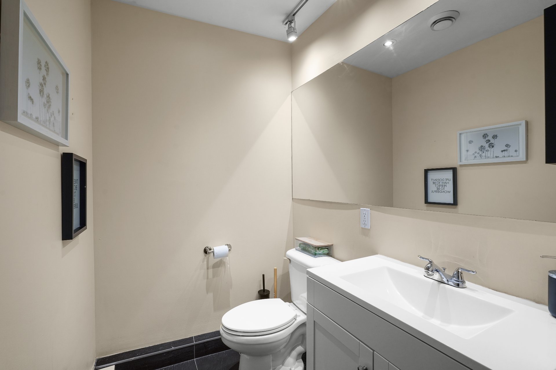 Photo - Bathroom