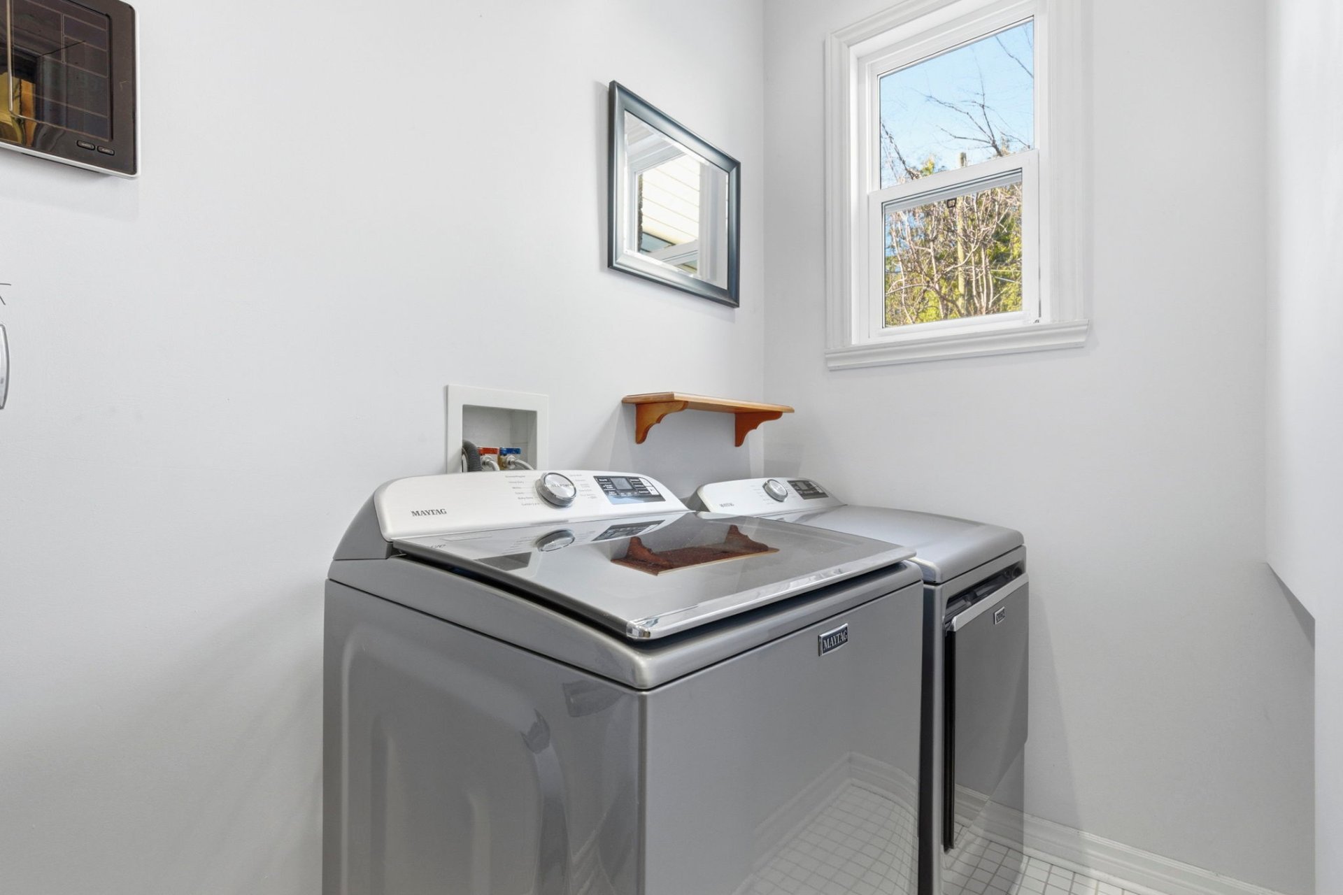 Photo - Laundry room