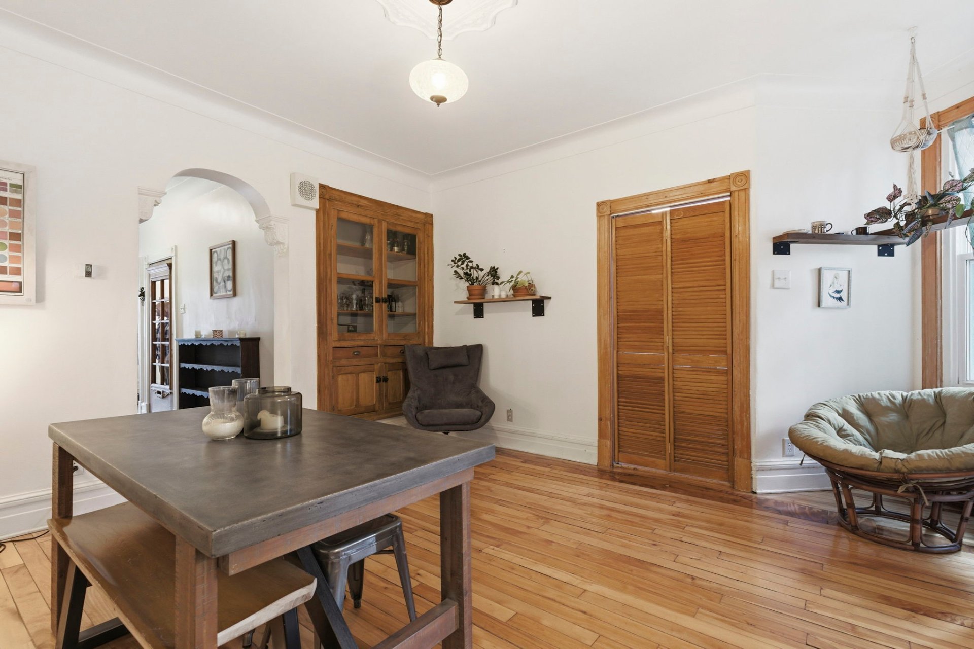 Photo - Dining room