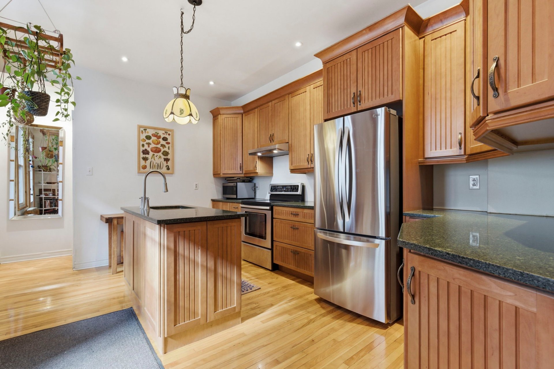 Photo - Kitchen