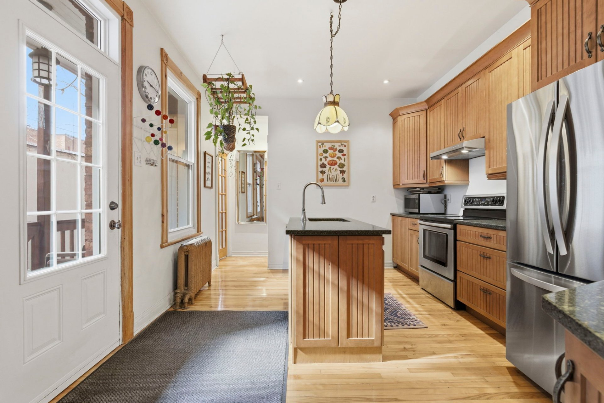Photo - Kitchen