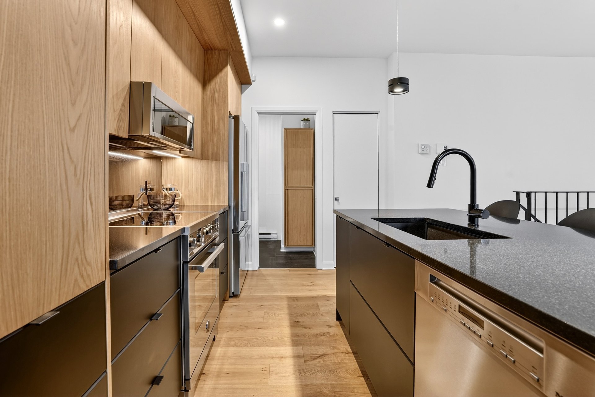 Photo - Kitchen