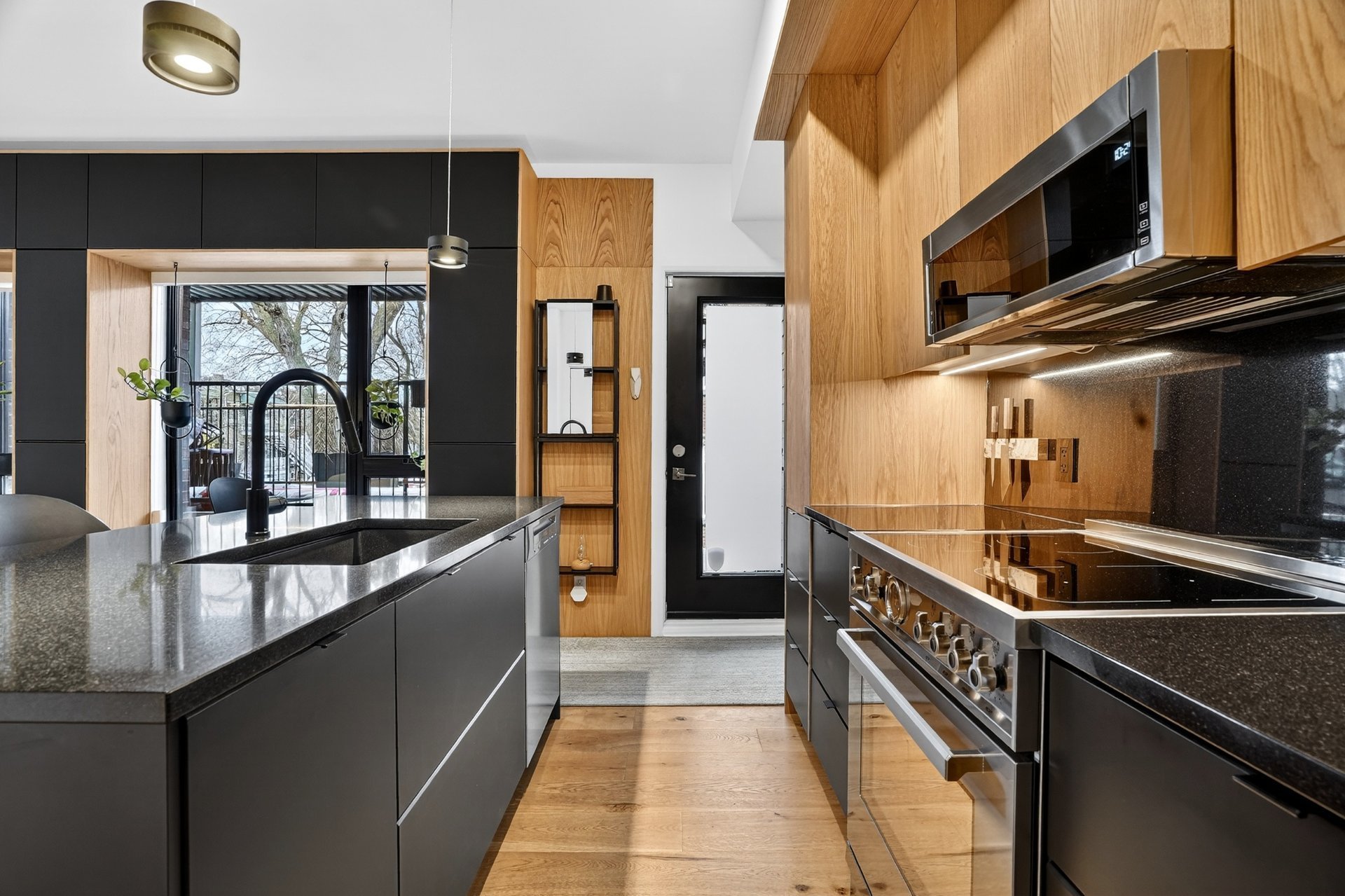 Photo - Kitchen