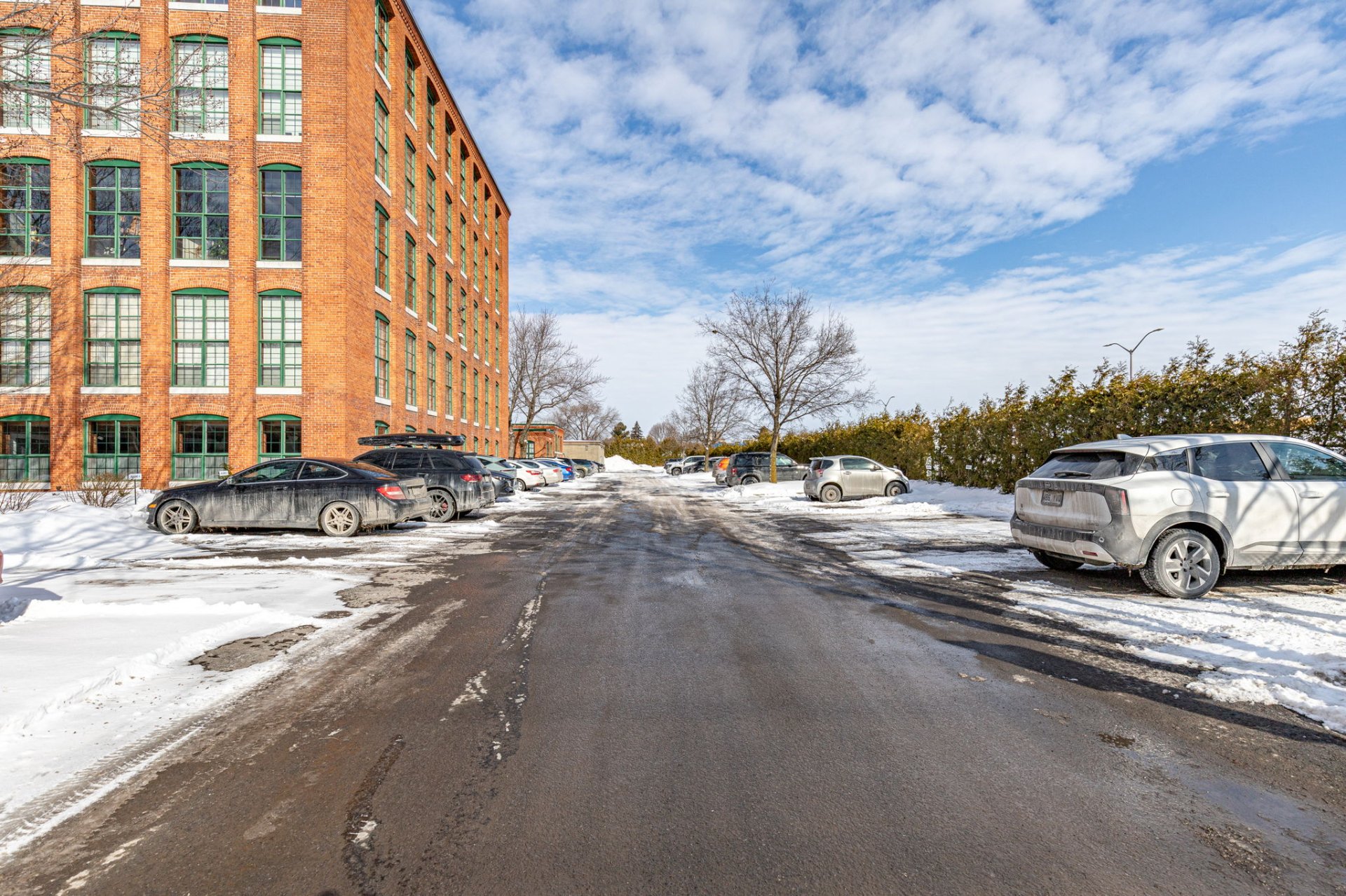 Photo - Stationnement