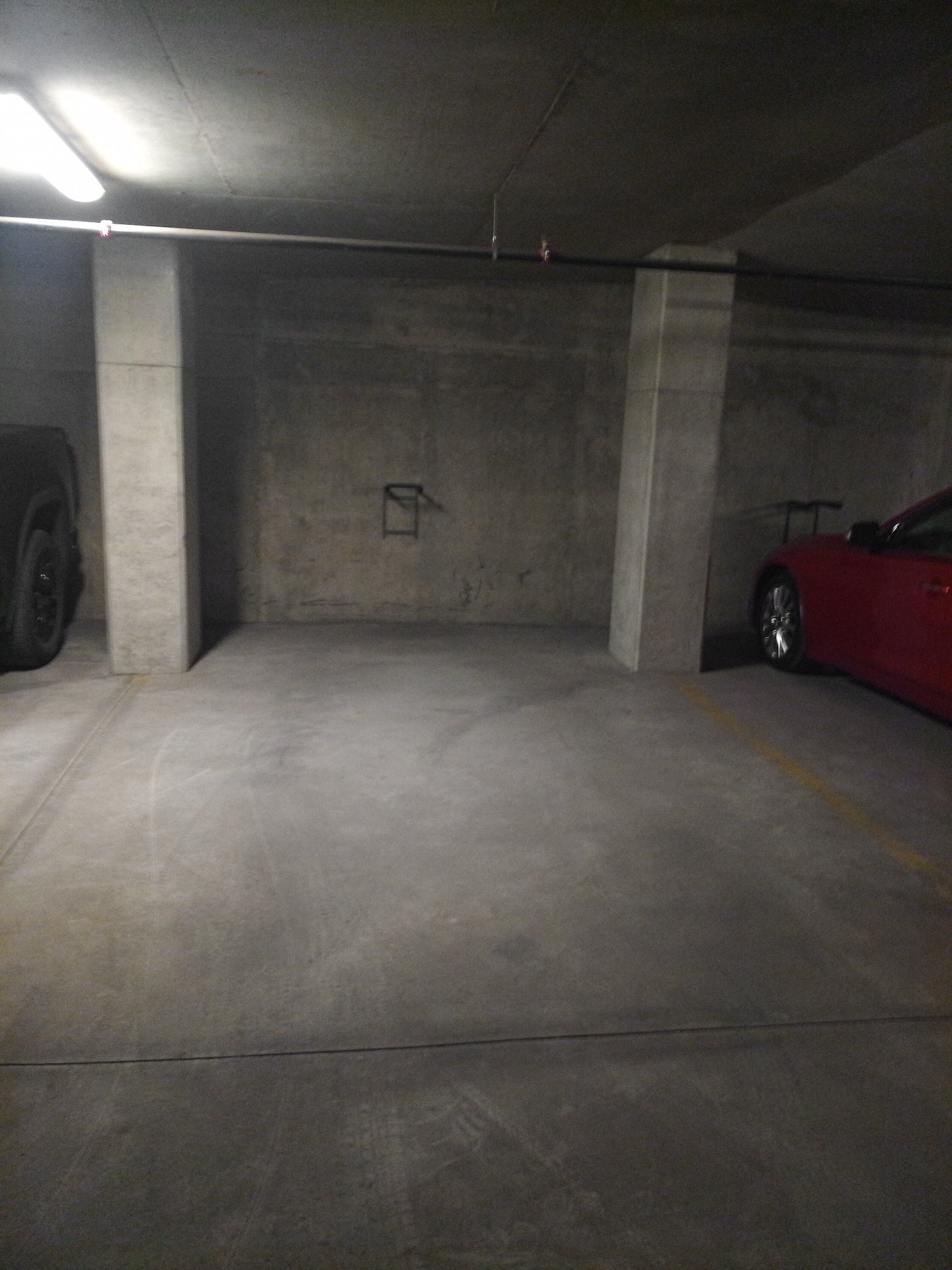 Photo - Garage