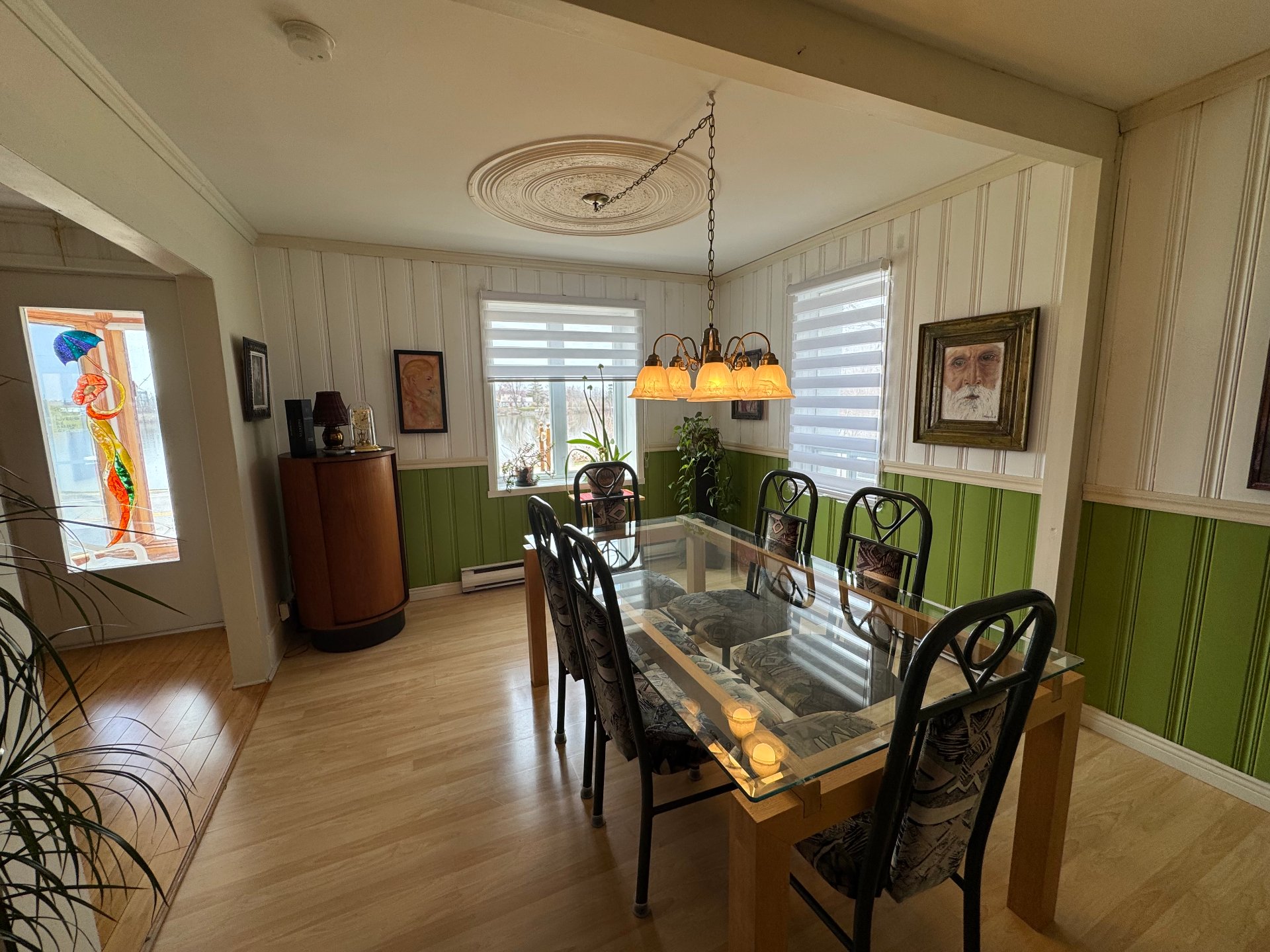 Photo - Dining room