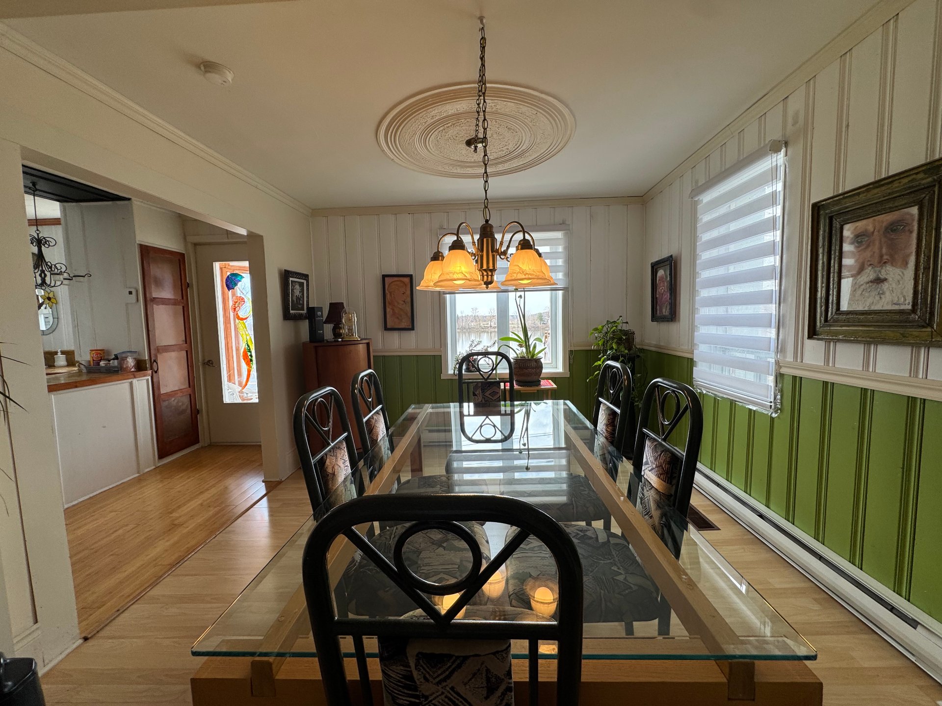 Photo - Dining room