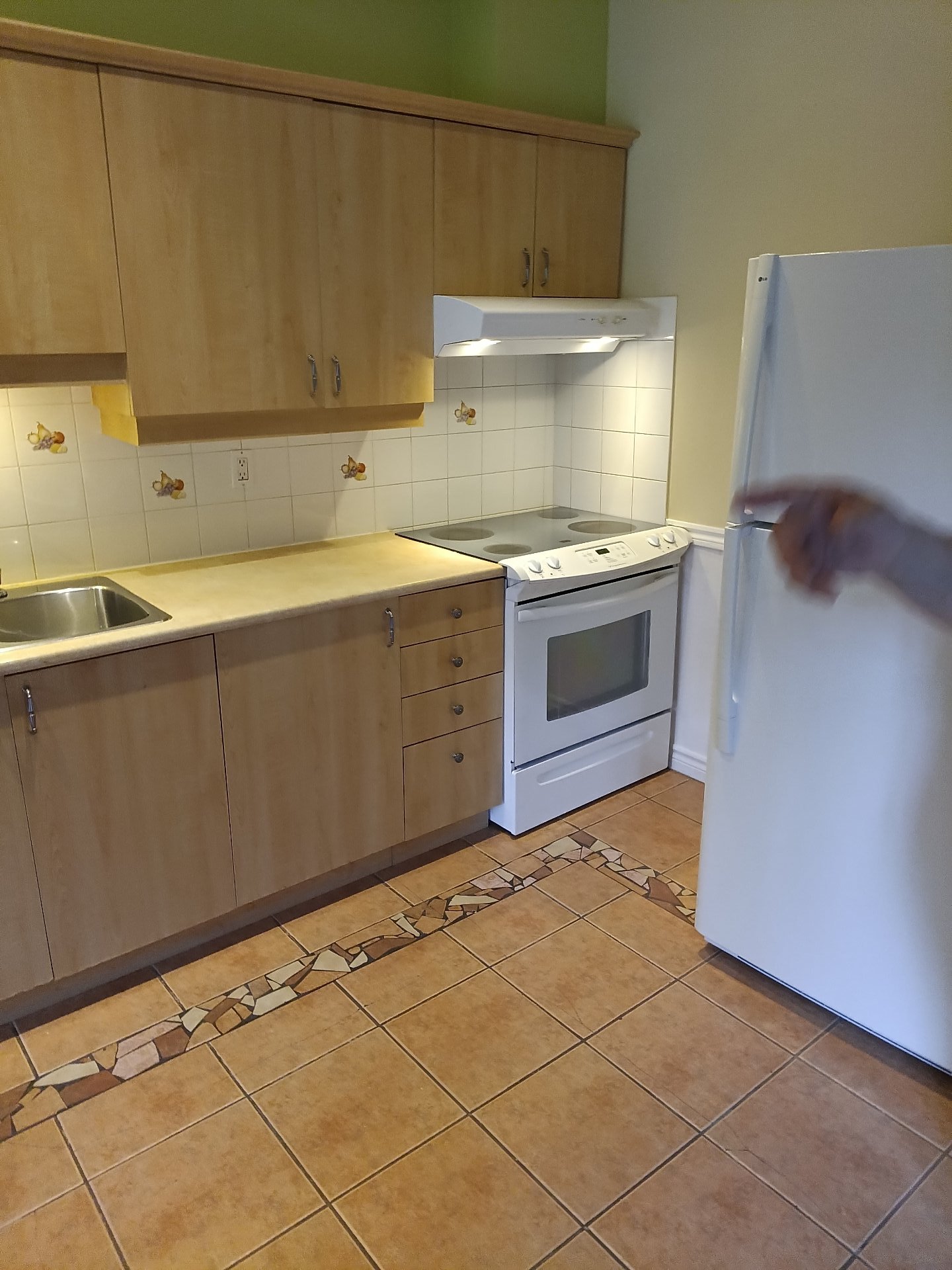 Photo - Kitchen