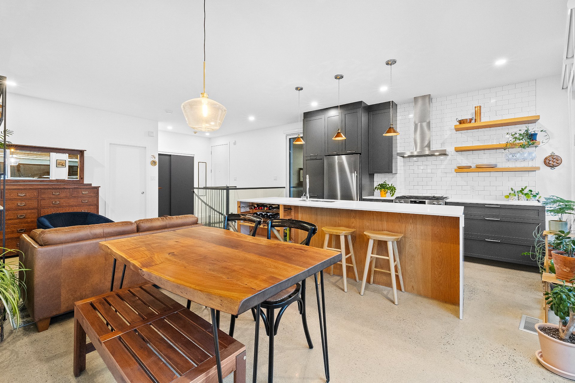 Photo - Overall View