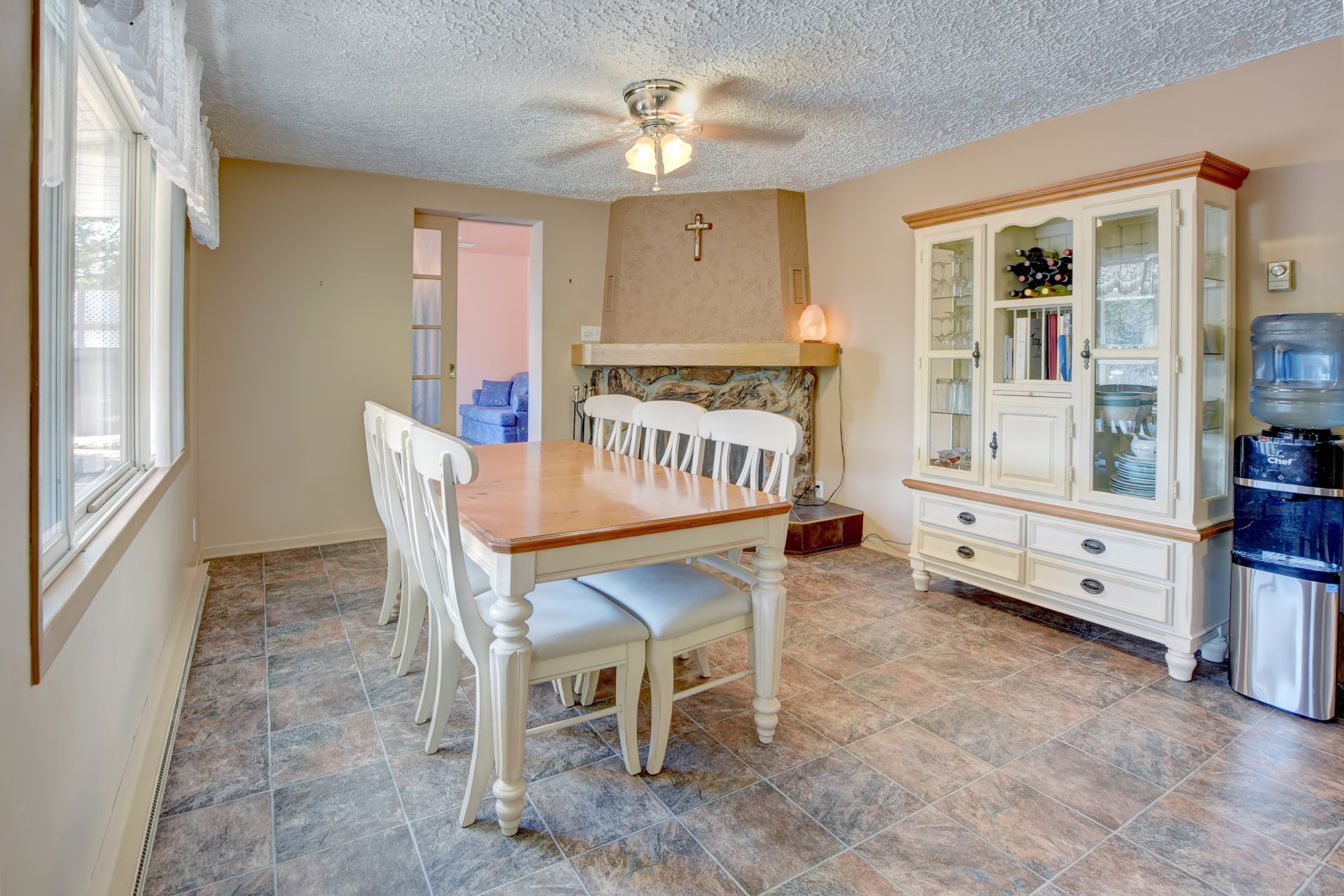 Photo - Dining room