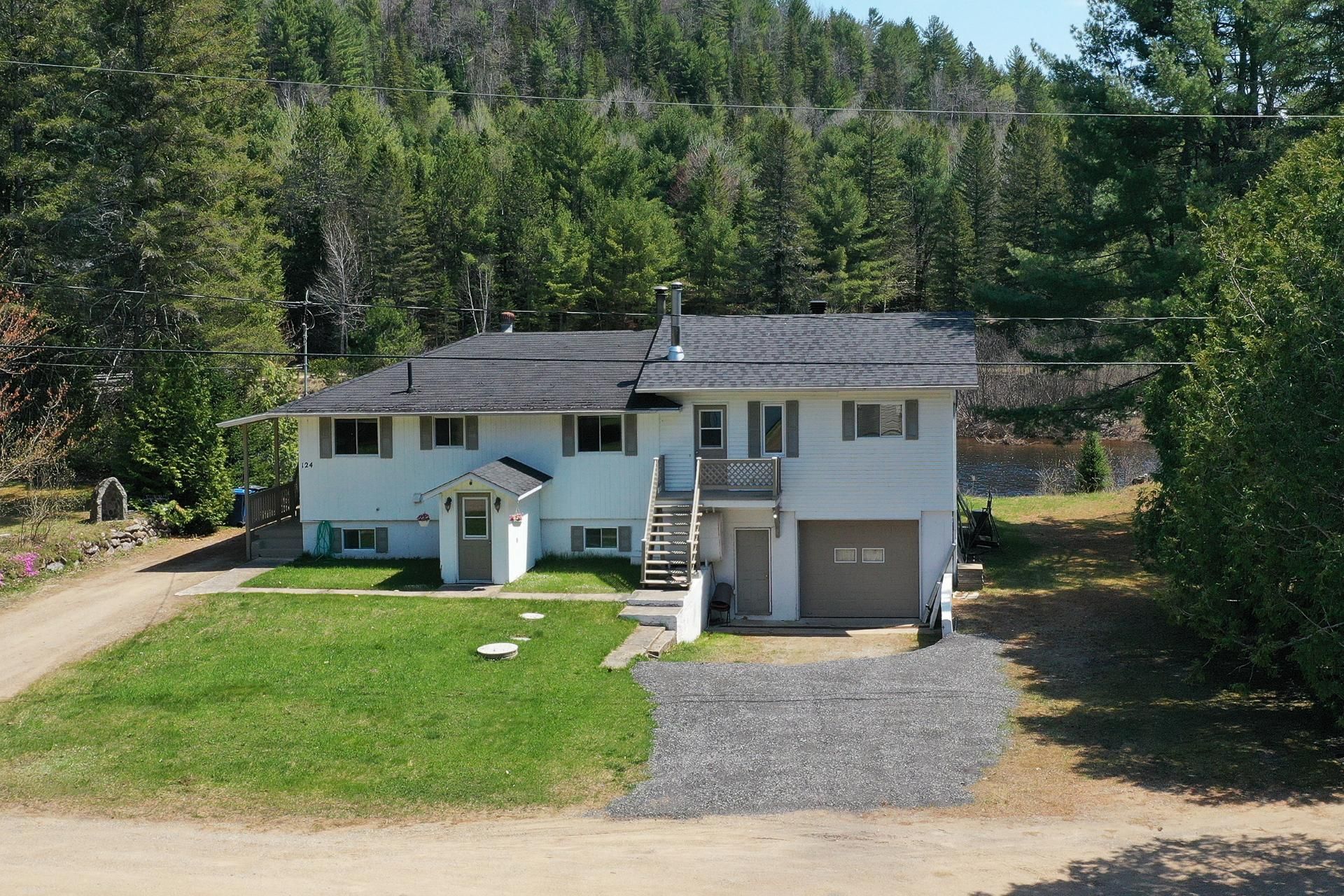 Photo - Frontage