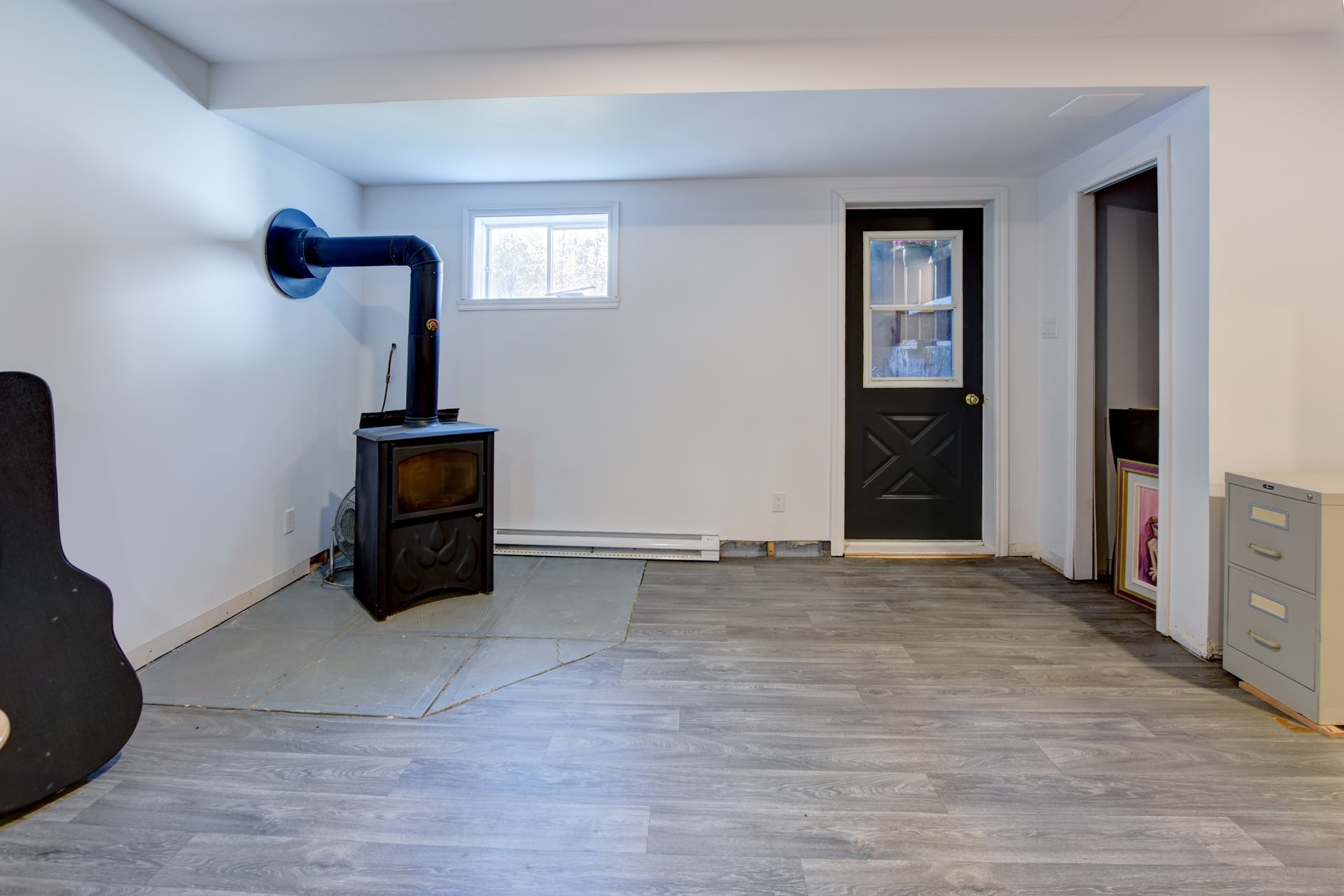 Photo - Family room