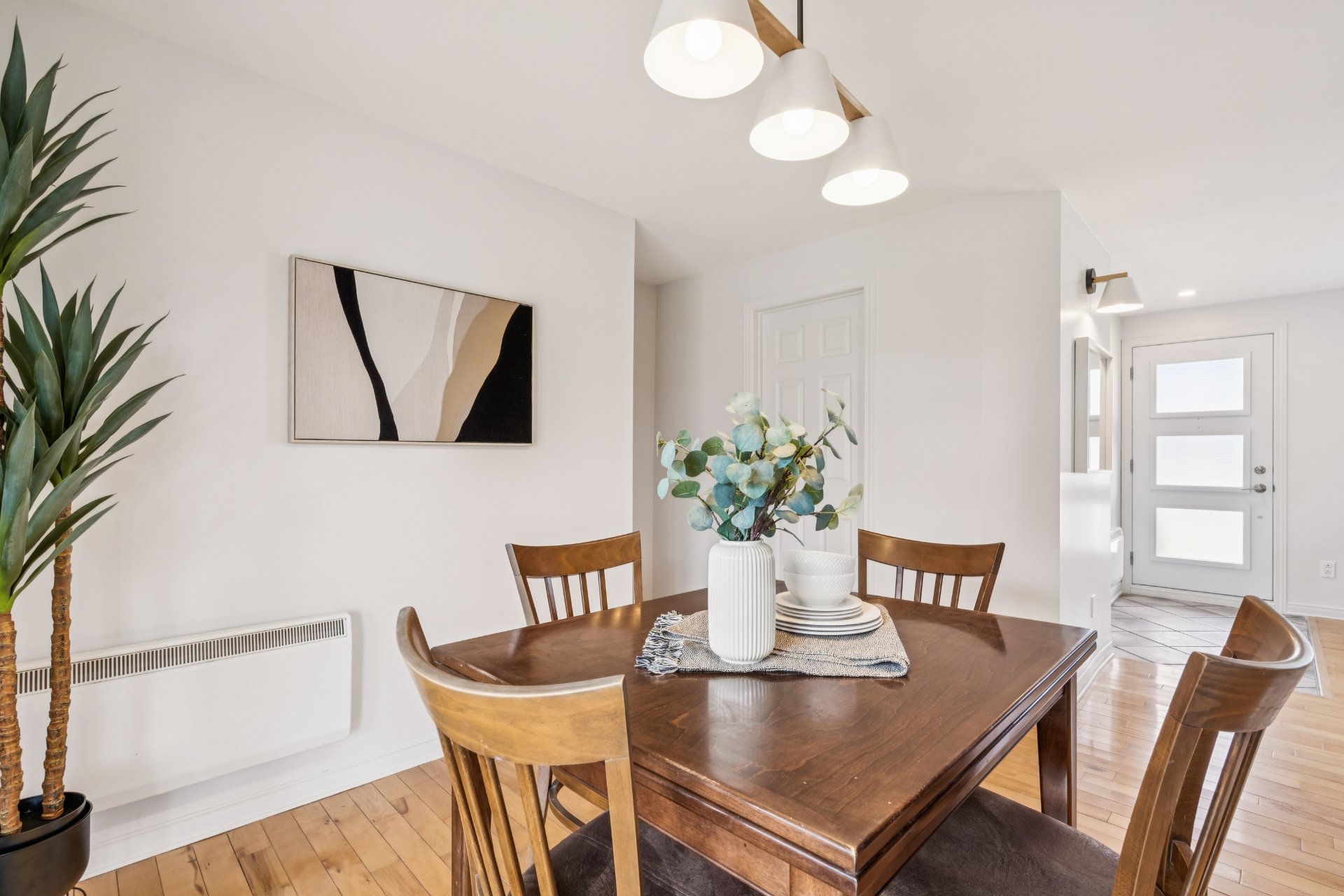 Photo - Dining room