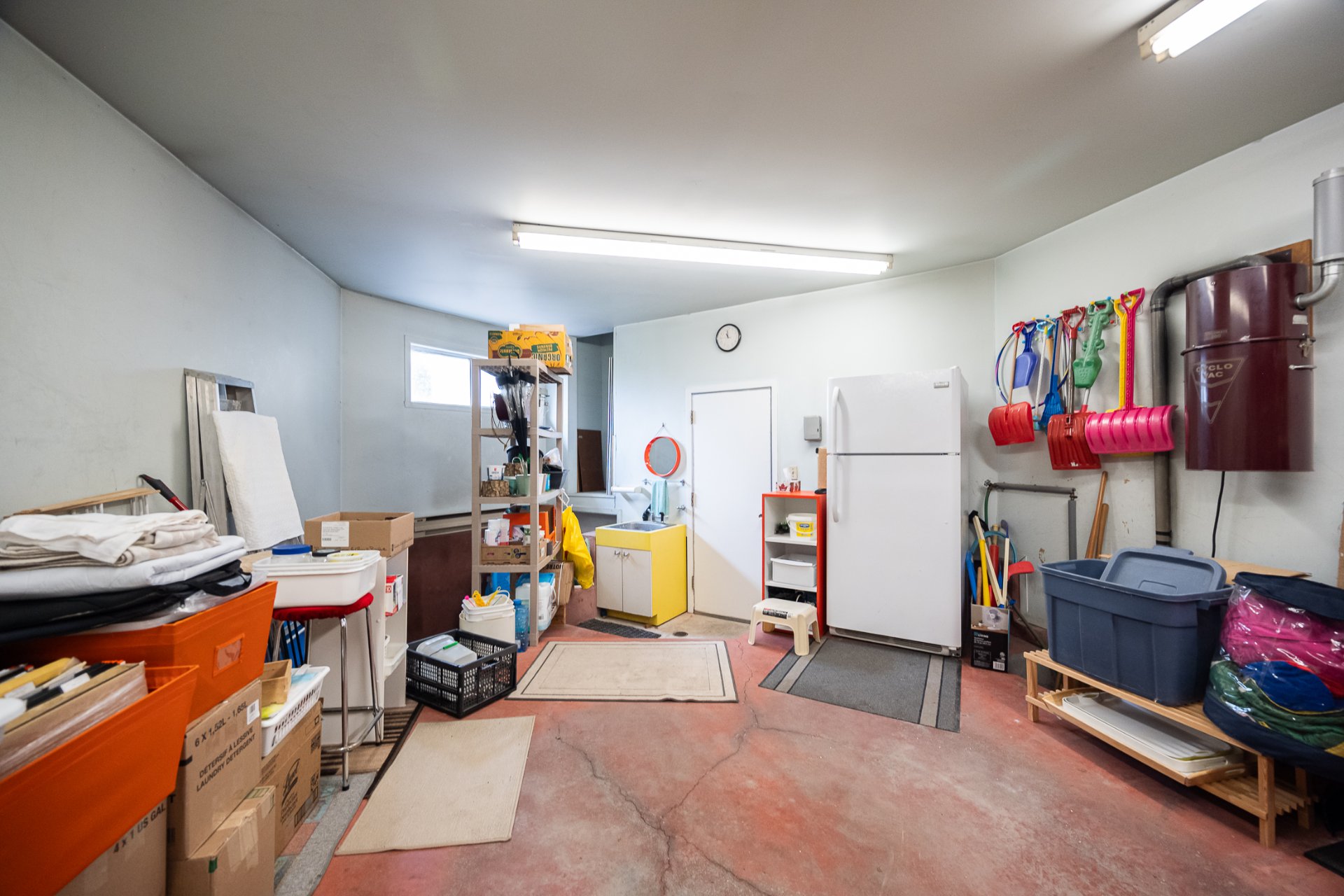 Photo - Garage