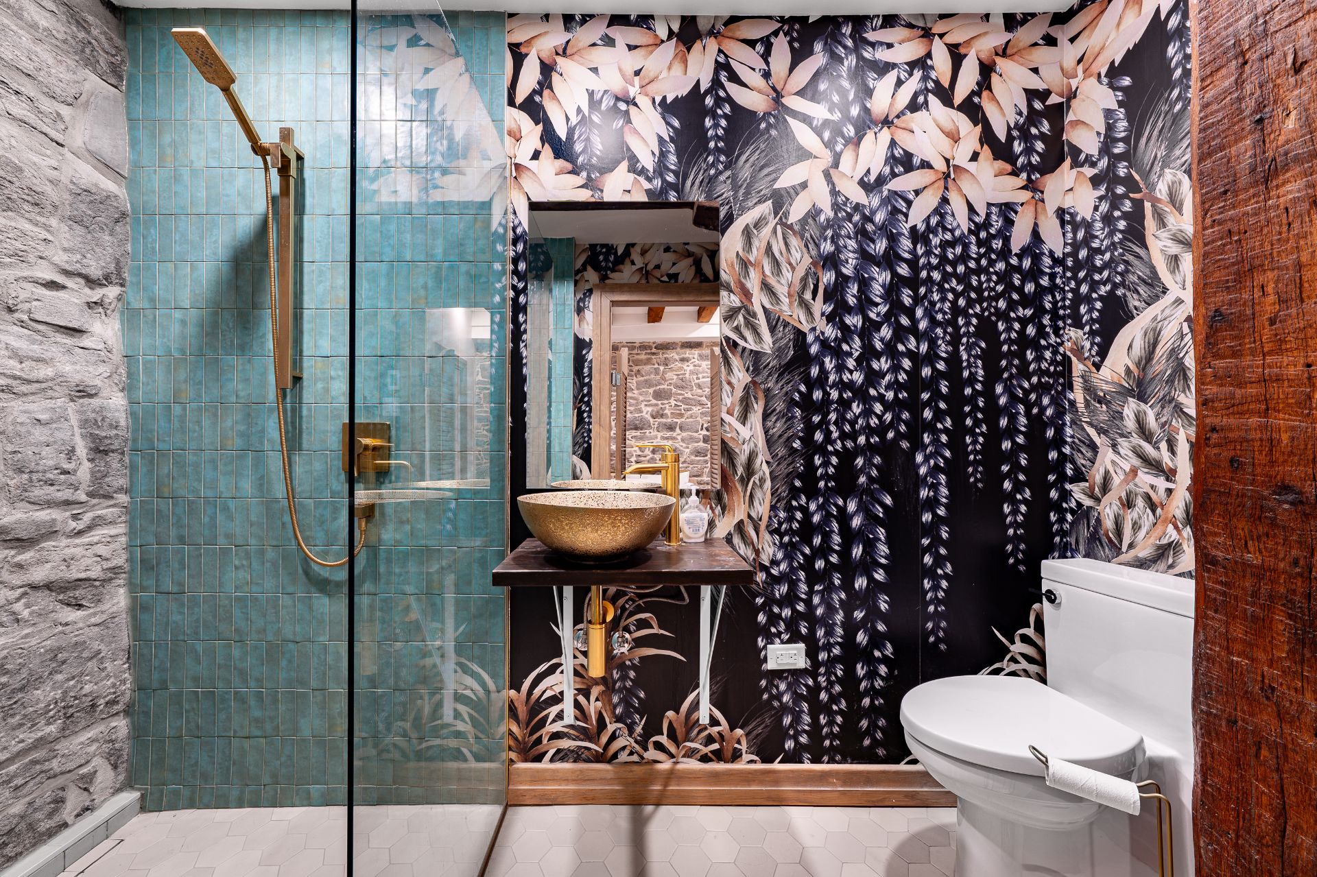 Photo - Salle de bains attenante à la CCP