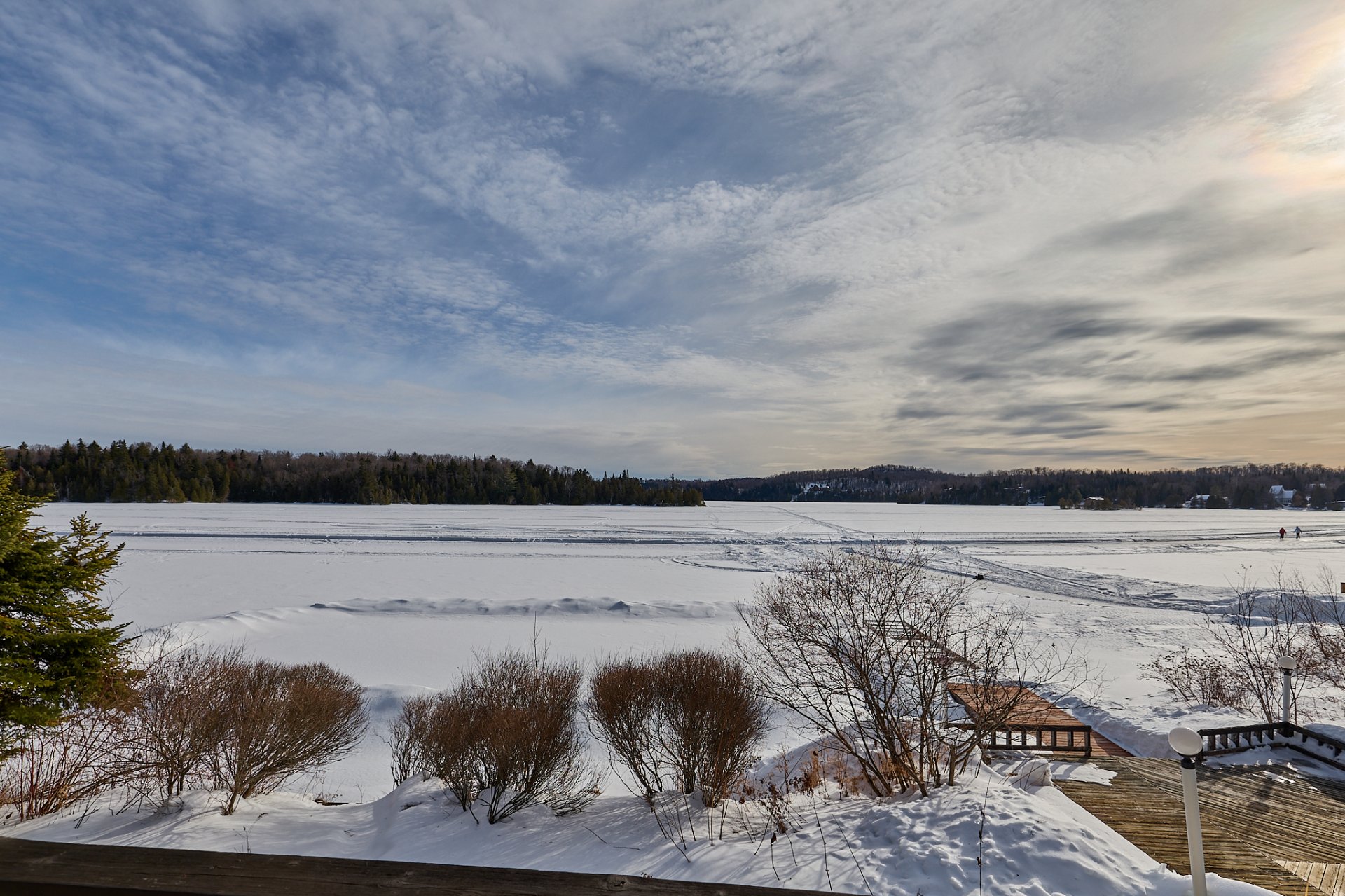 Photo - Vue sur l'eau