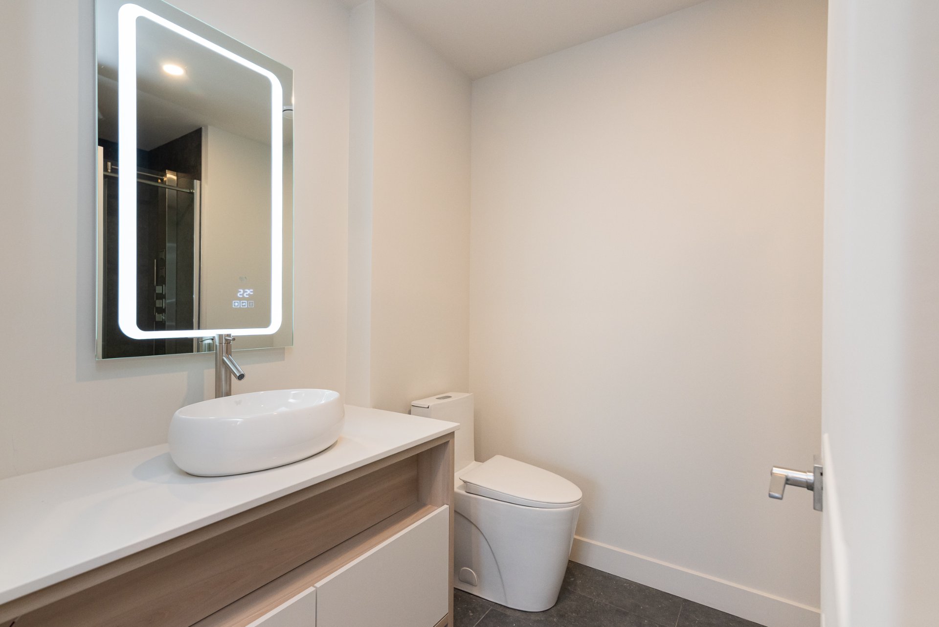 Photo - Ensuite bathroom