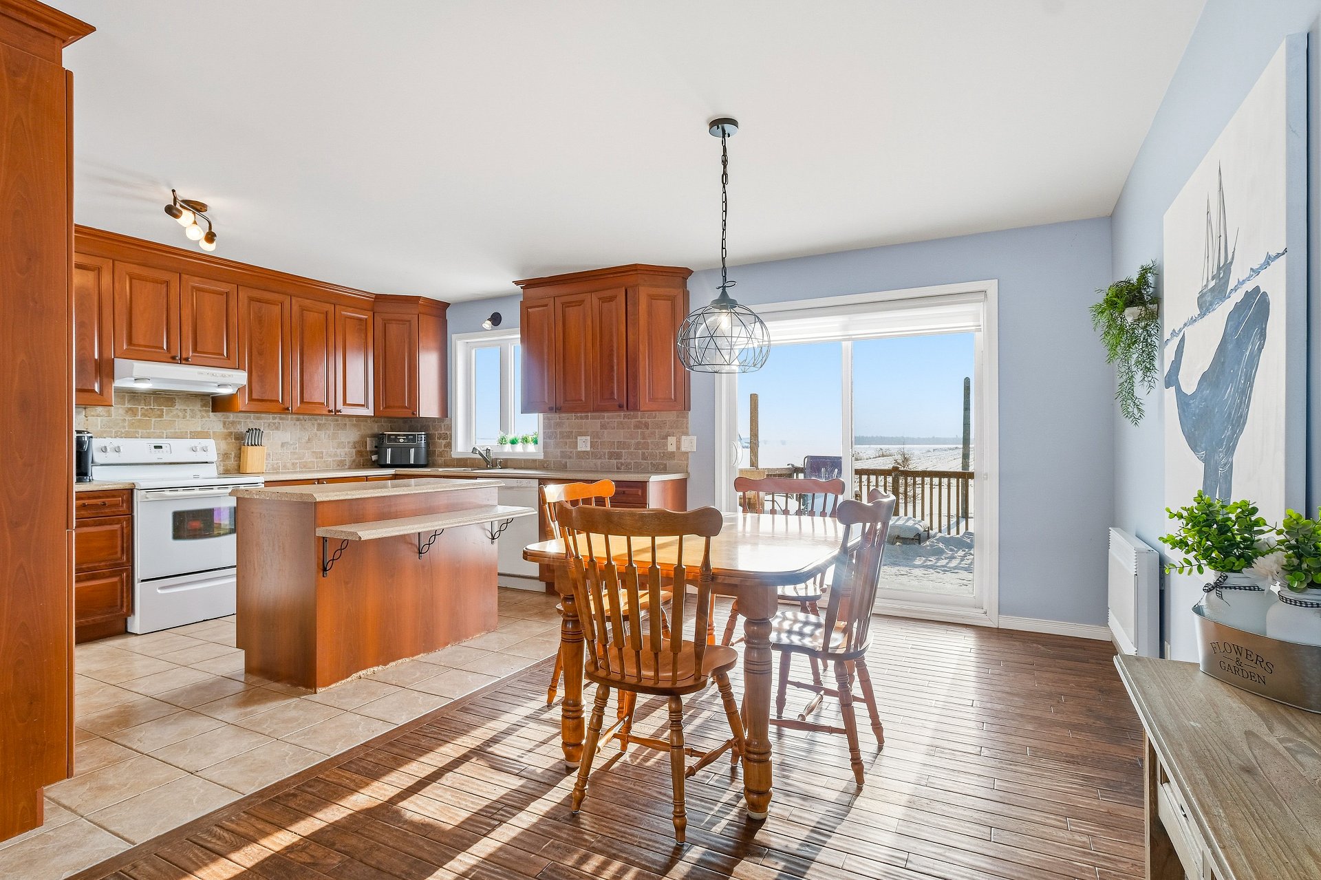 Photo - Salle à manger