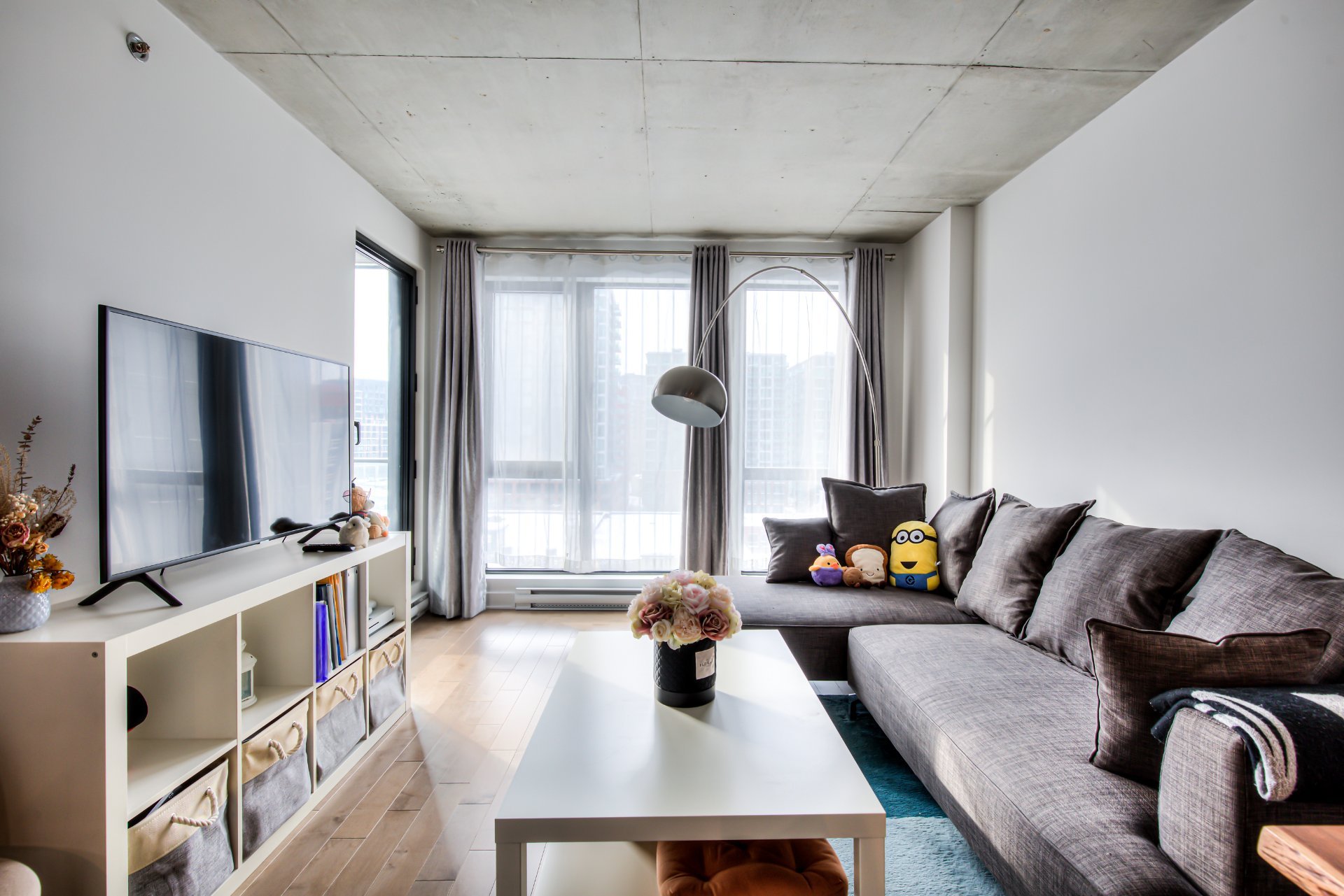 Photo - Interior