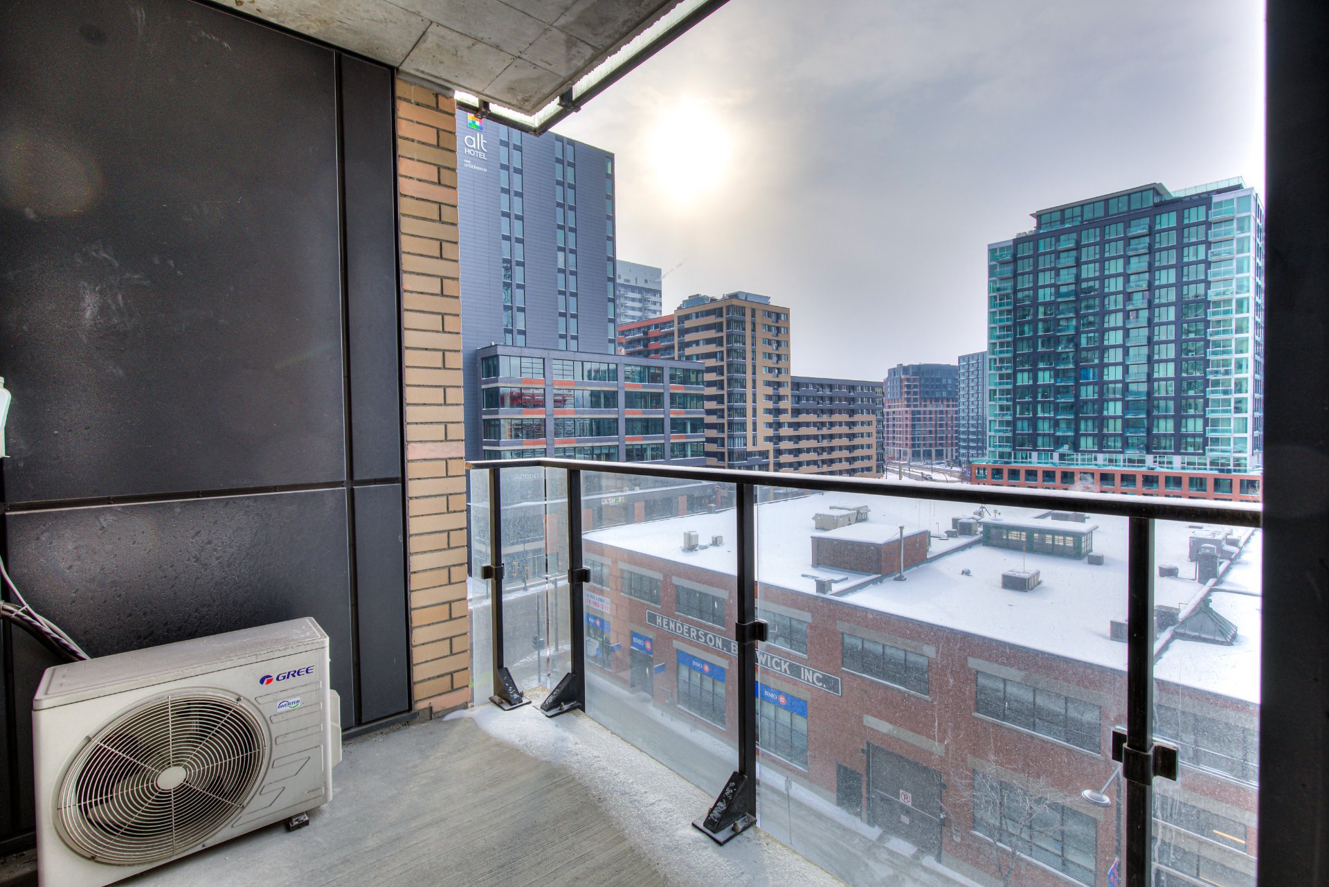 Photo - Balcony
