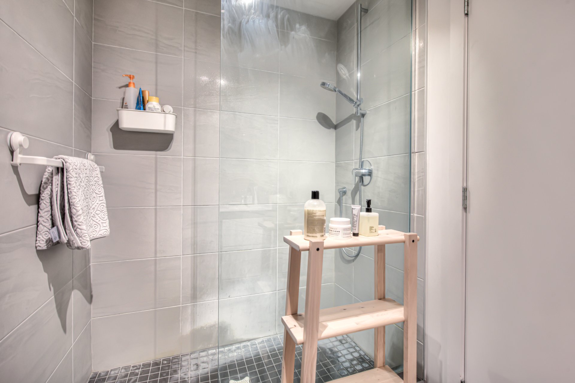 Photo - Bathroom