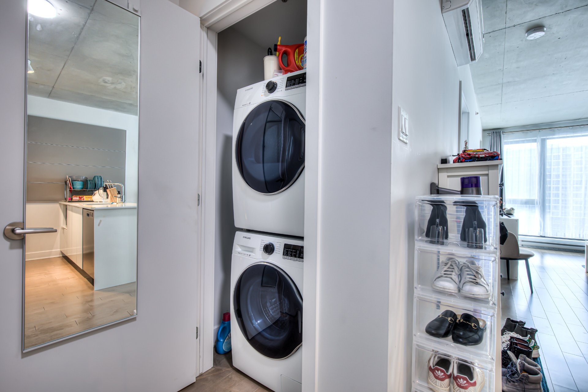 Photo - Laundry room