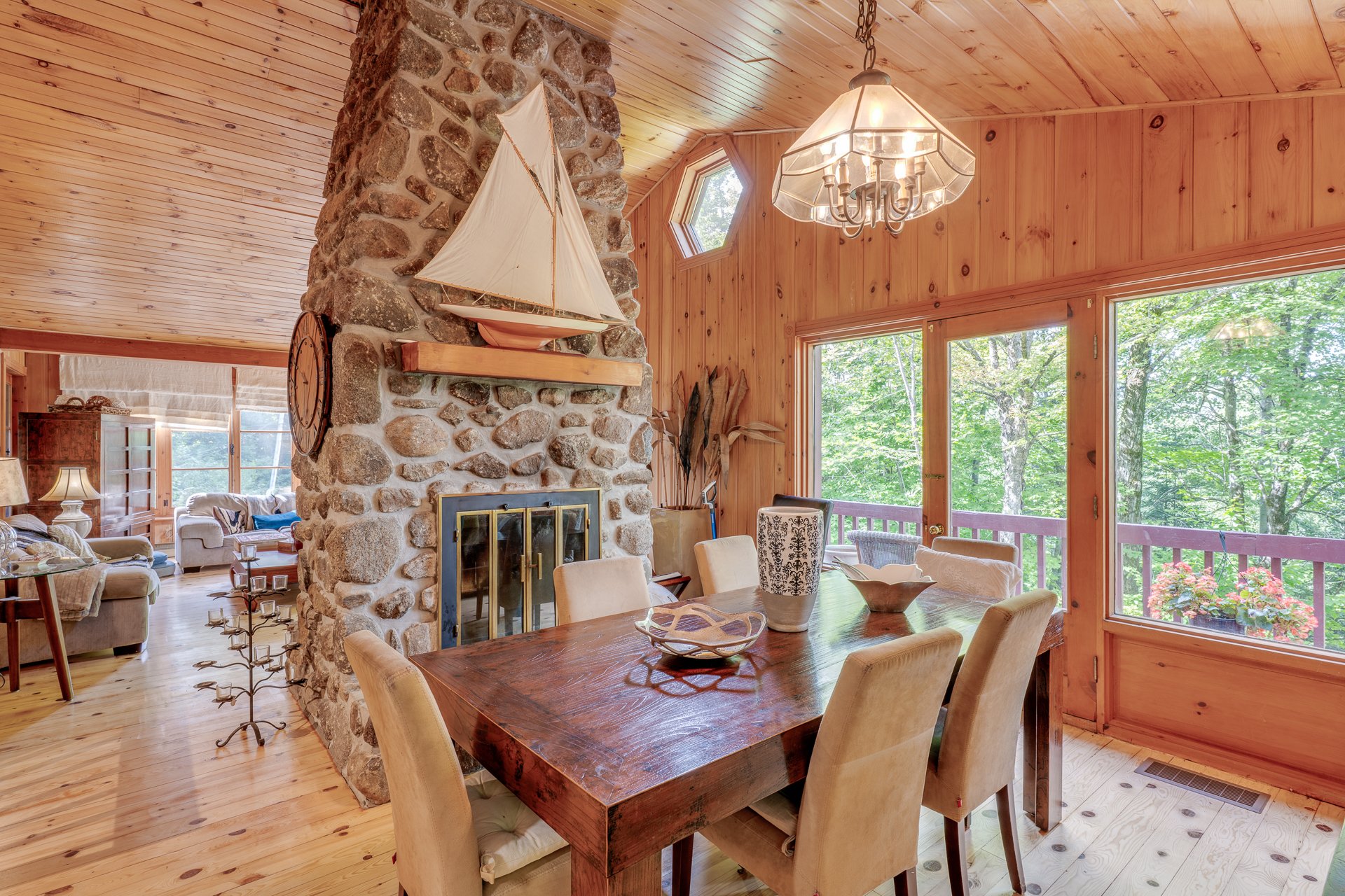 Photo - Salle à manger