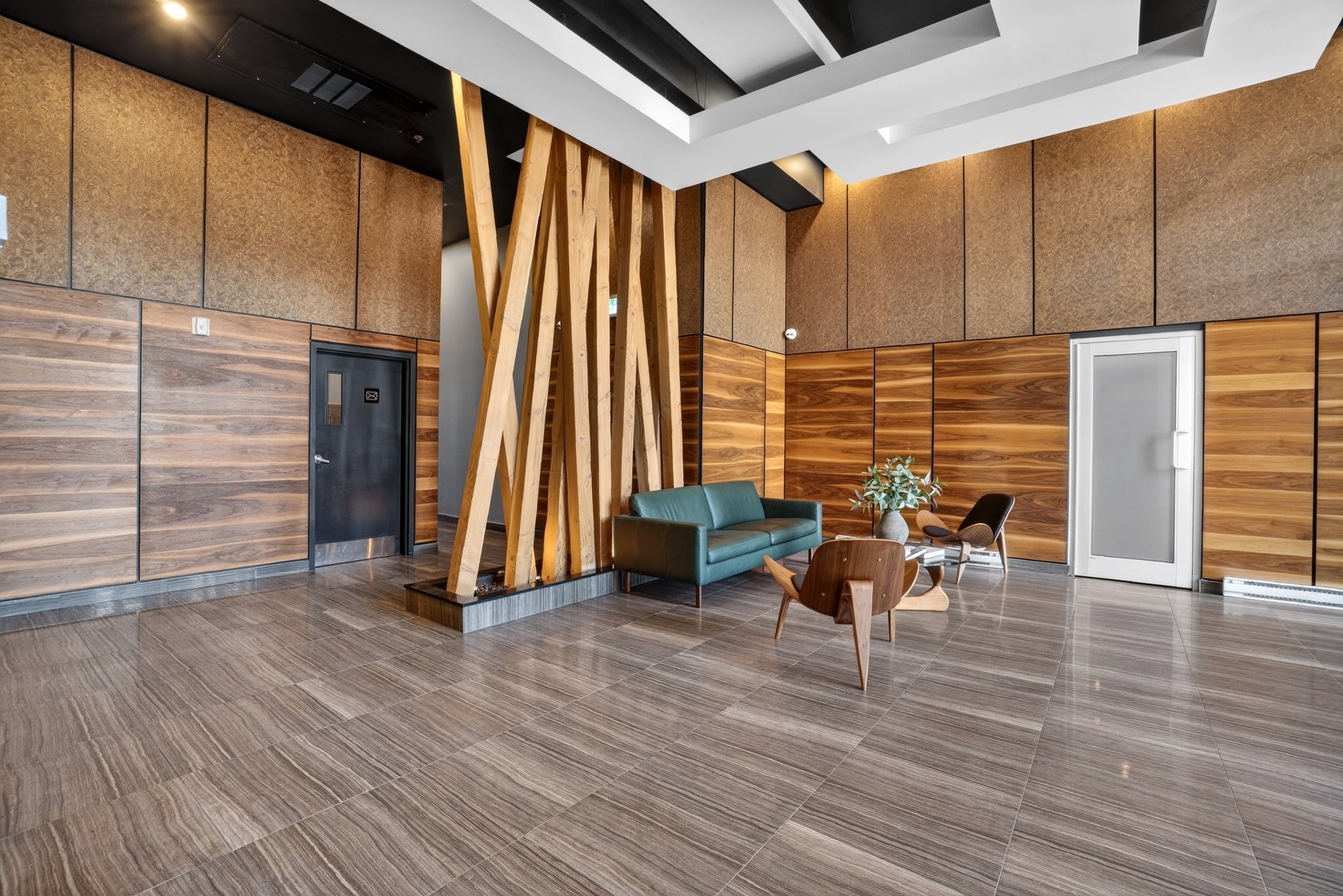 Photo - Reception Area