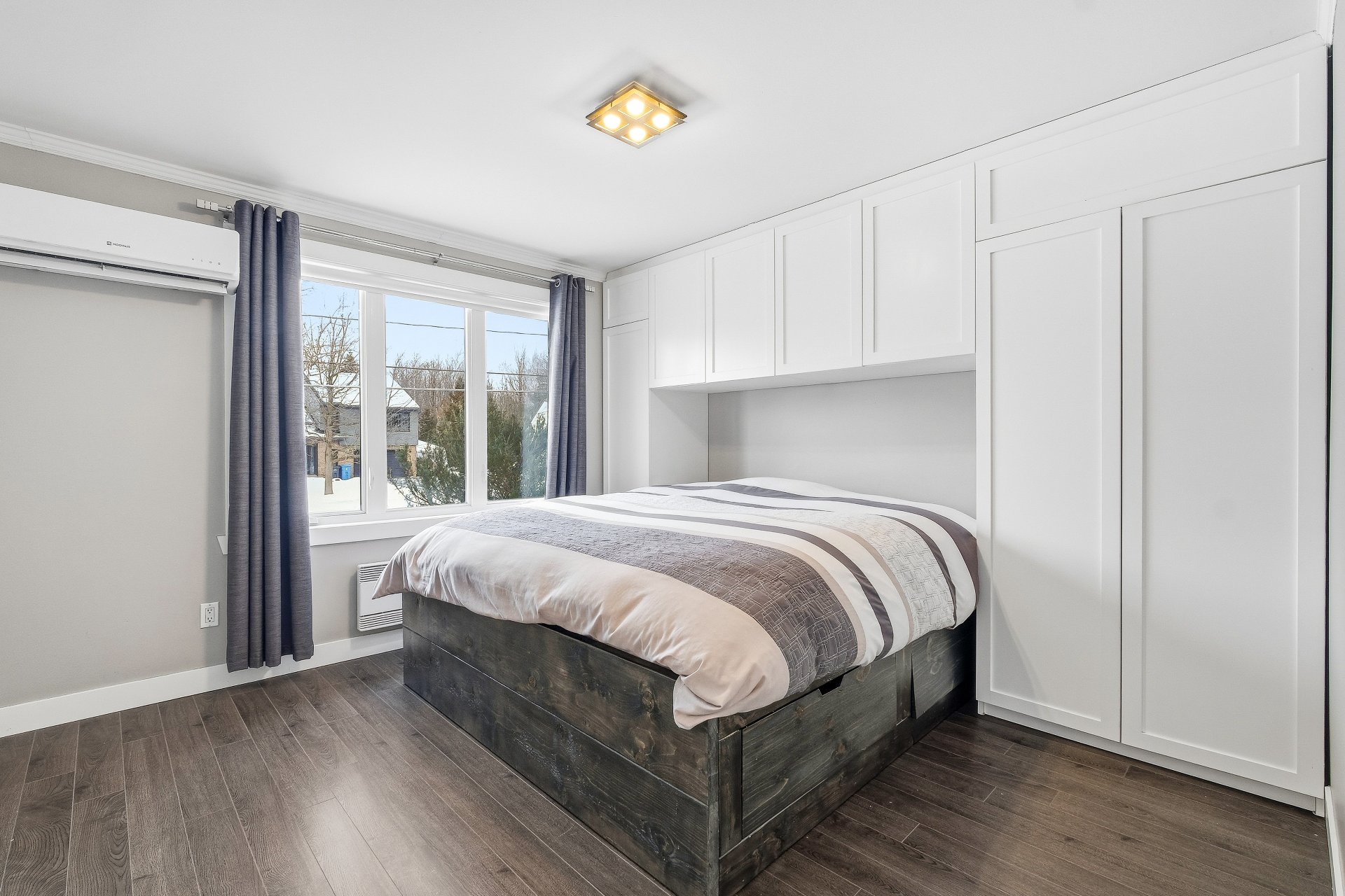 Photo - Primary bedroom