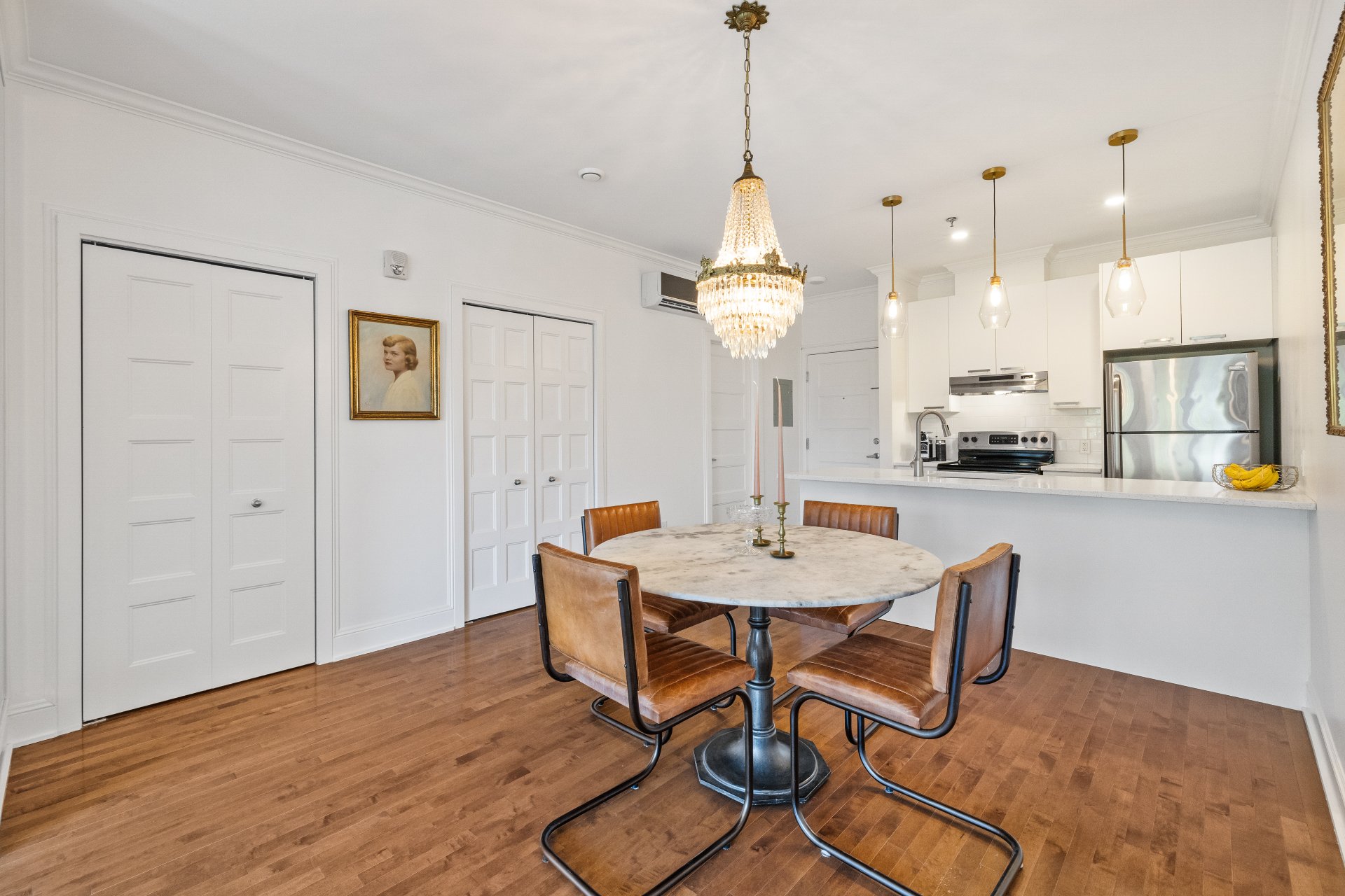 Photo - Dining room
