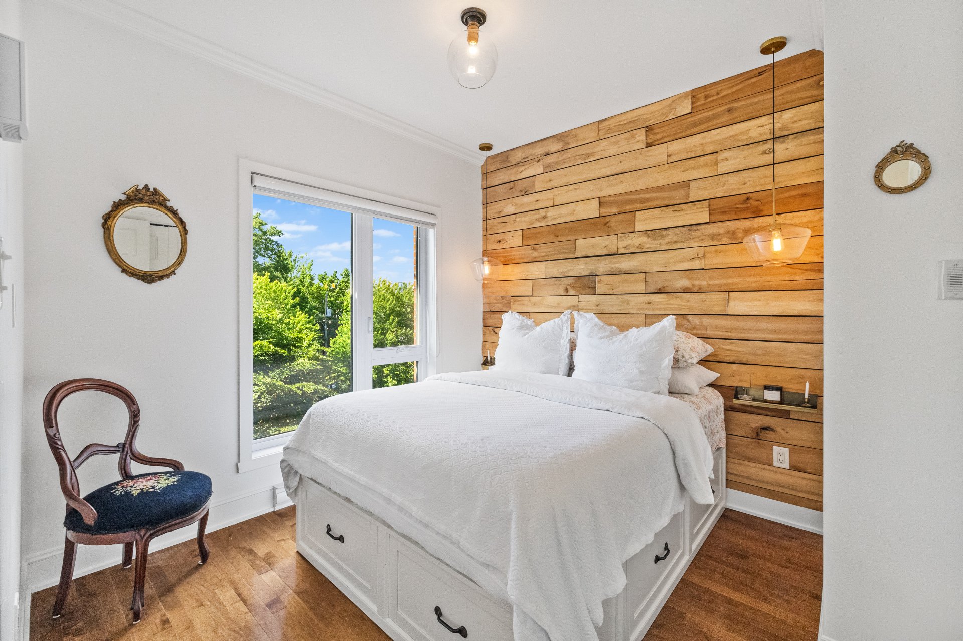 Photo - Bedroom