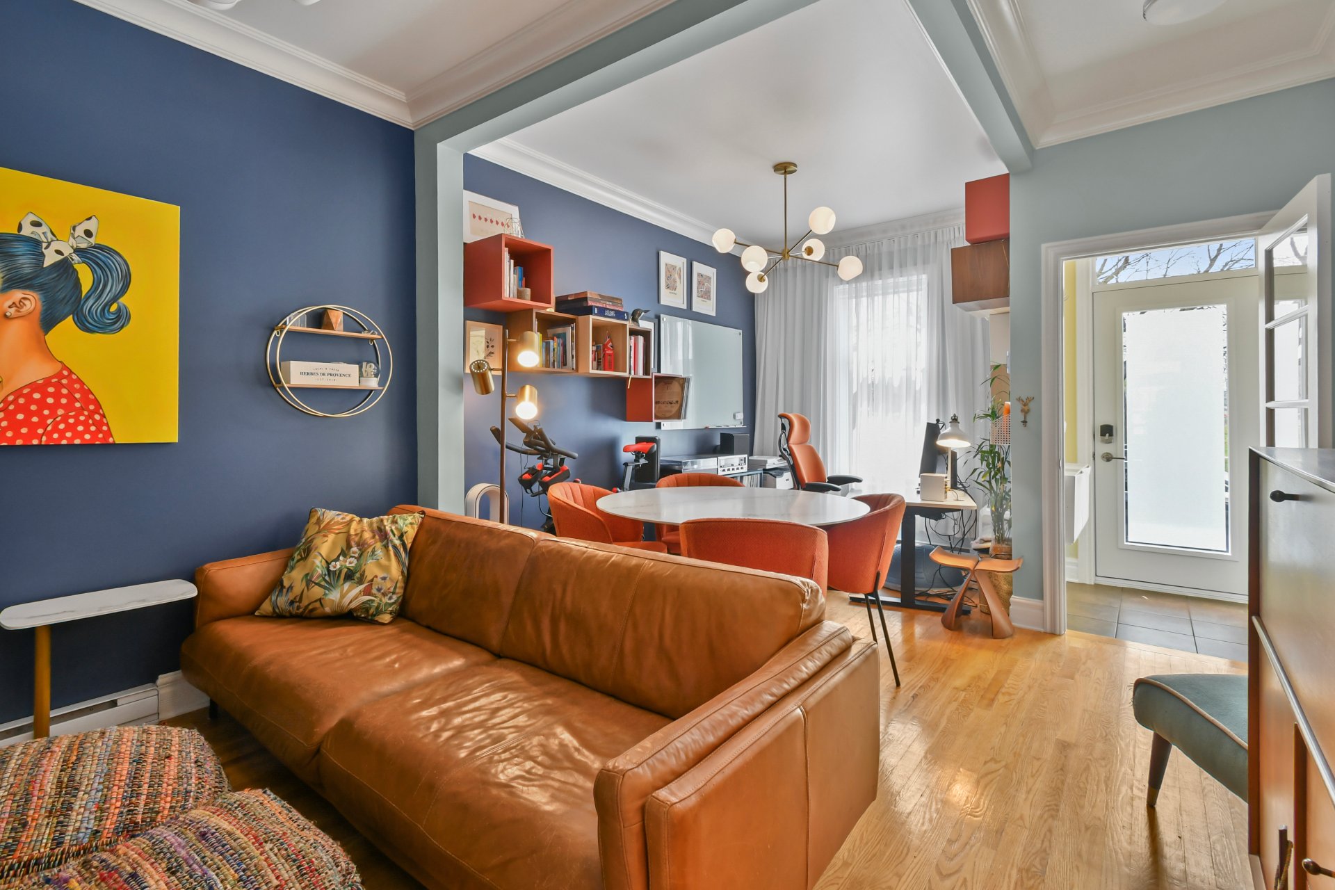 Photo - Salon