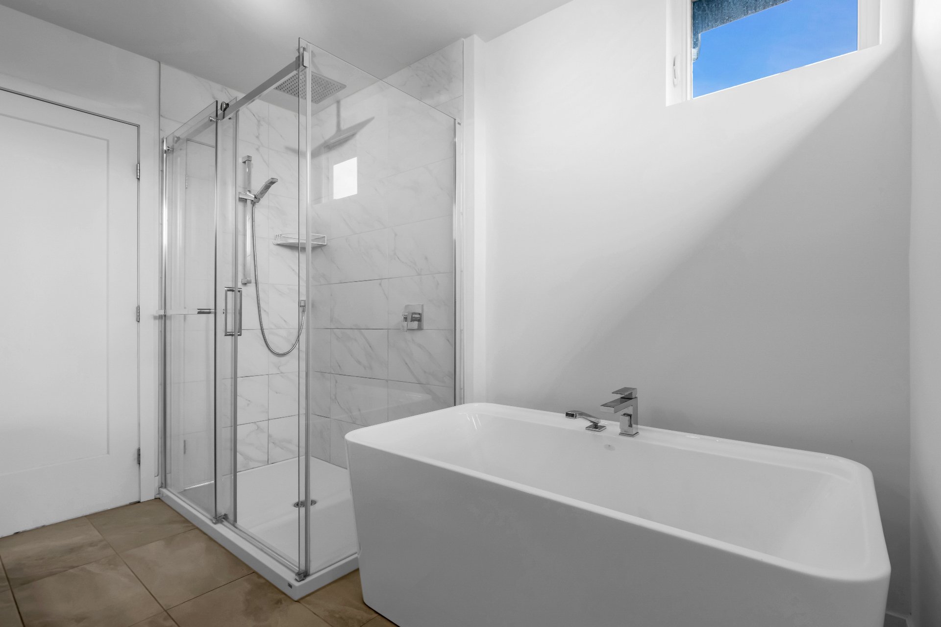 Photo - Salle de bains attenante à la CCP