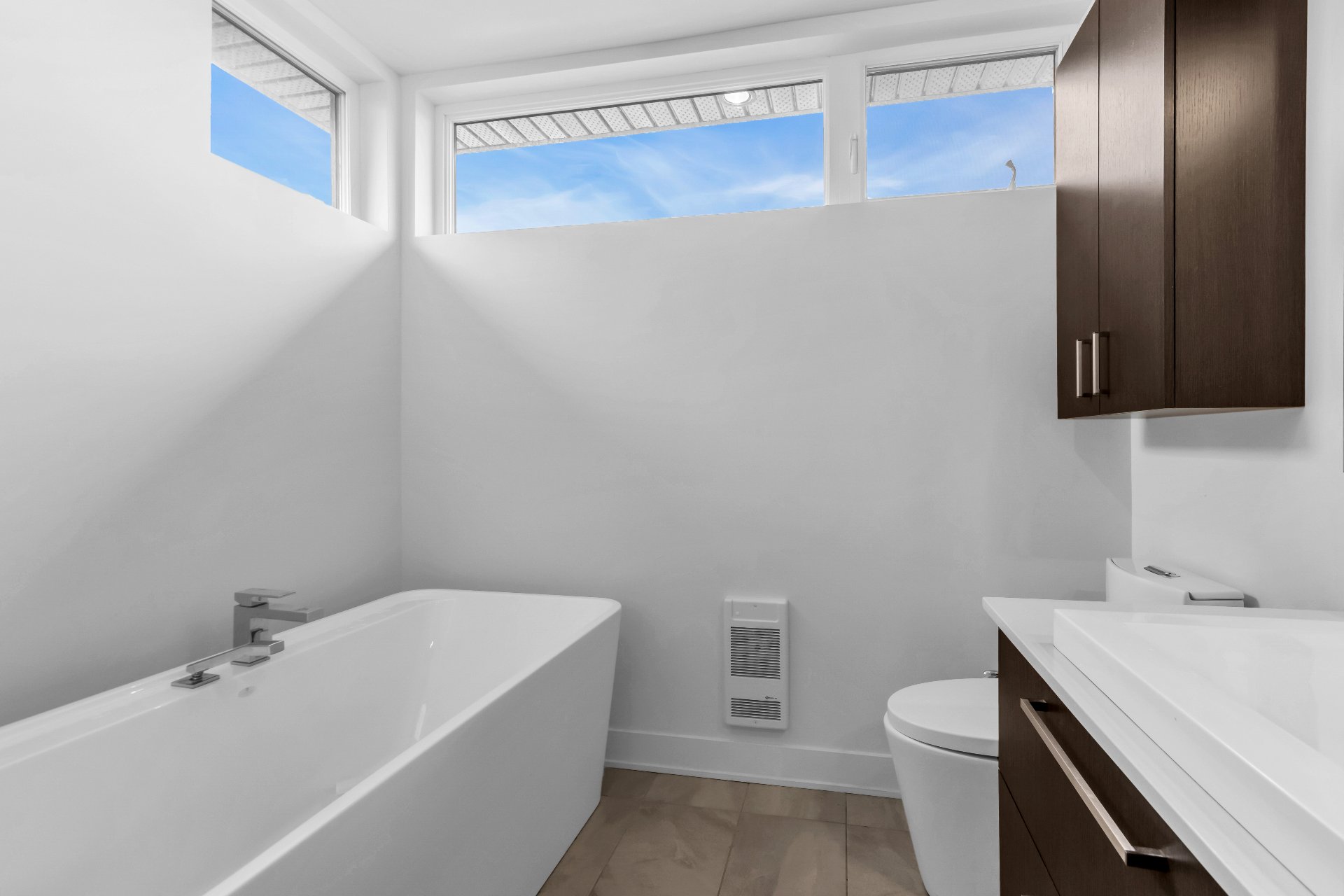 Photo - Salle de bains attenante à la CCP