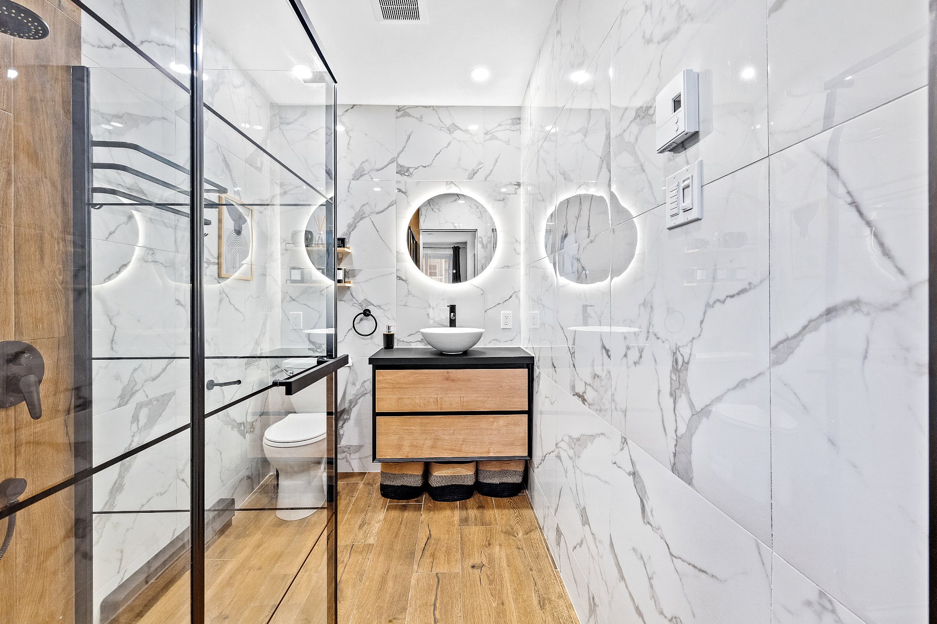 Photo - Salle de bains attenante à la CCP