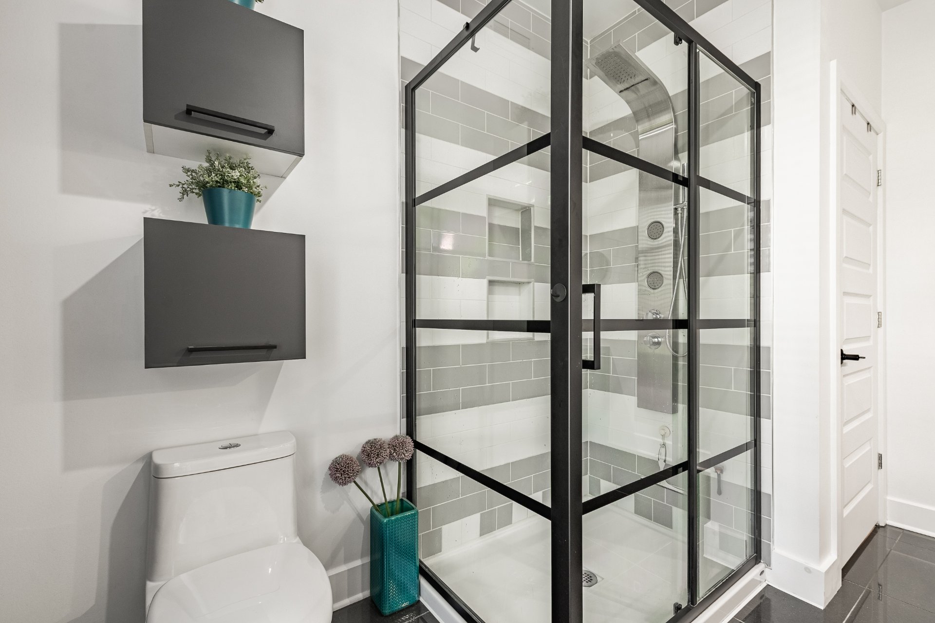 Photo - Bathroom