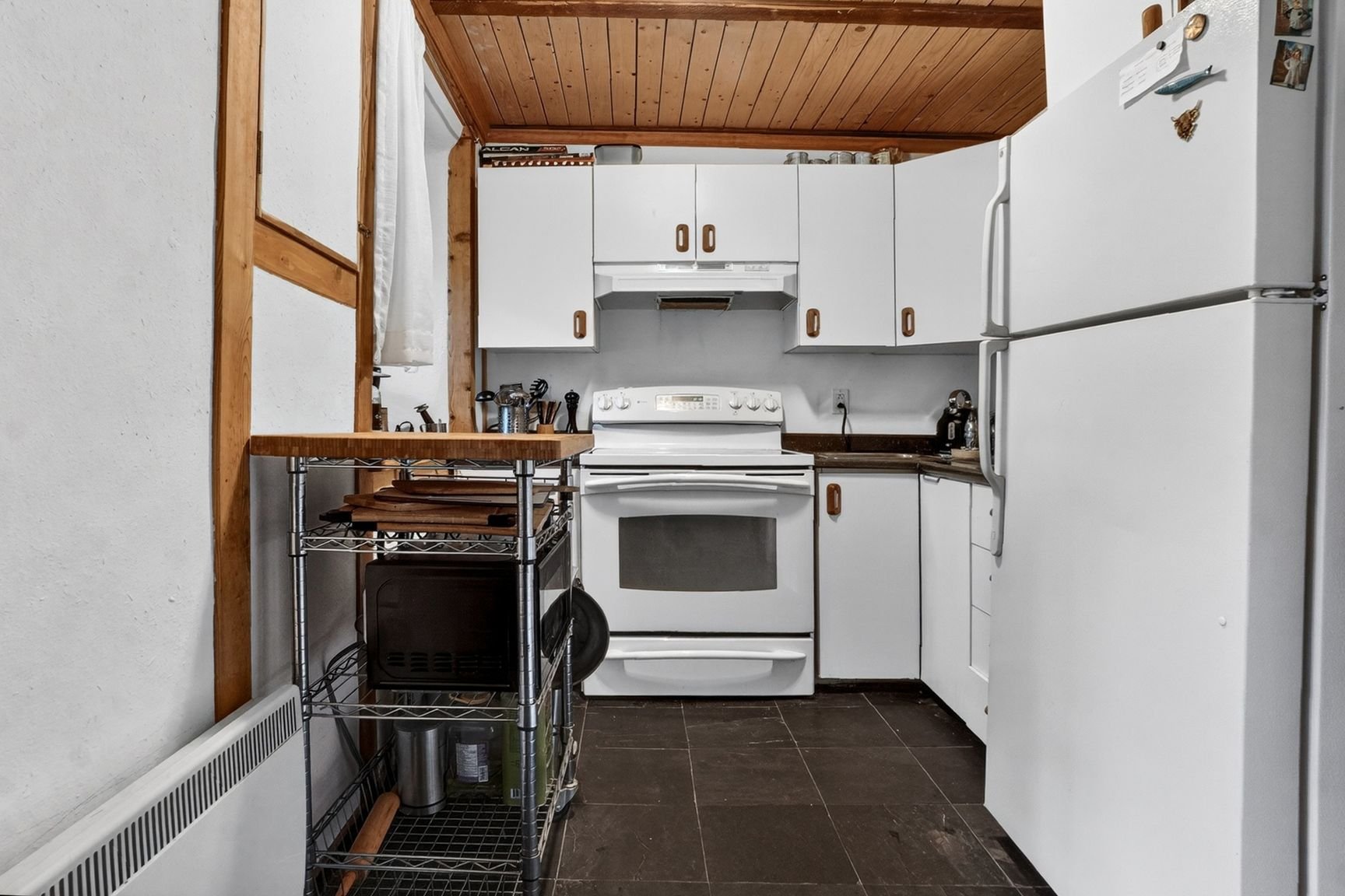 Photo - Kitchen