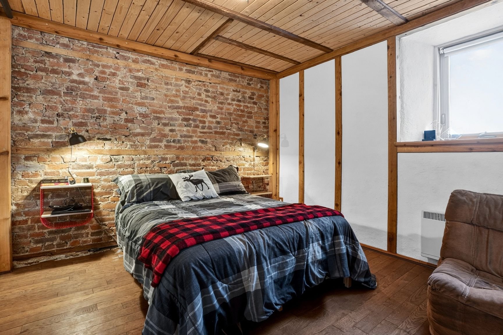 Photo - Bedroom