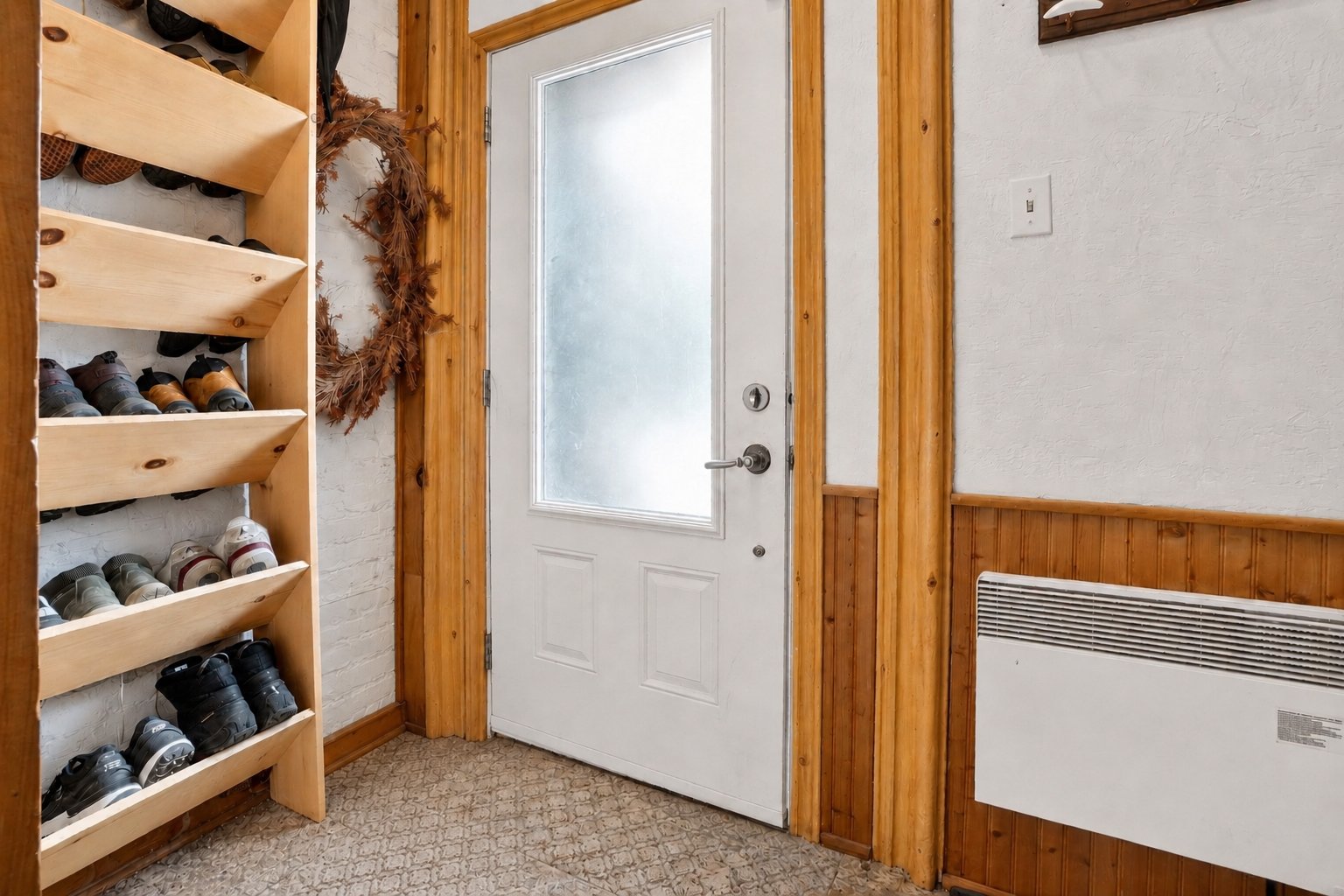 Photo - Hallway