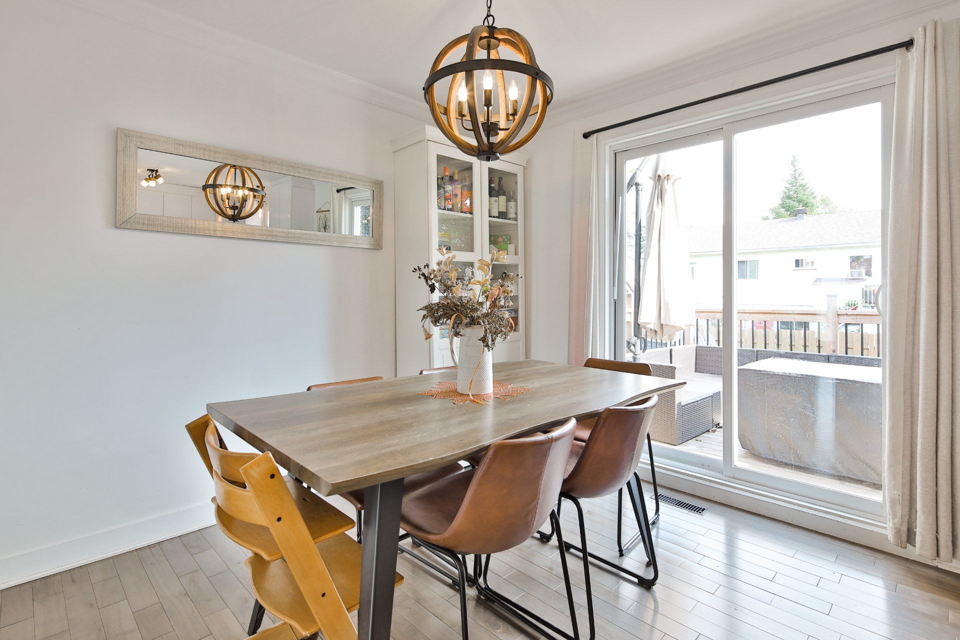 Photo - Salle à manger