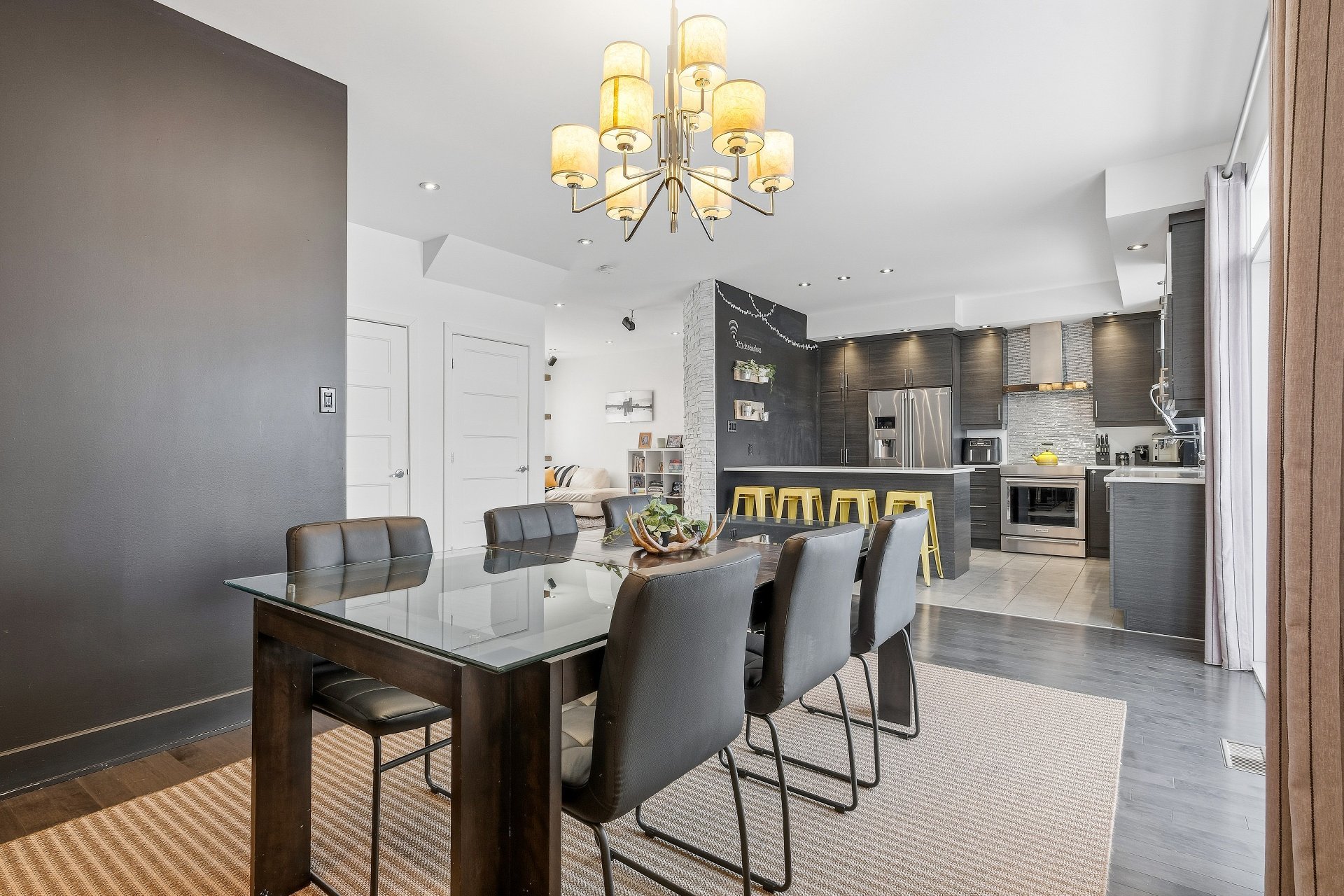 Photo - Salle à manger