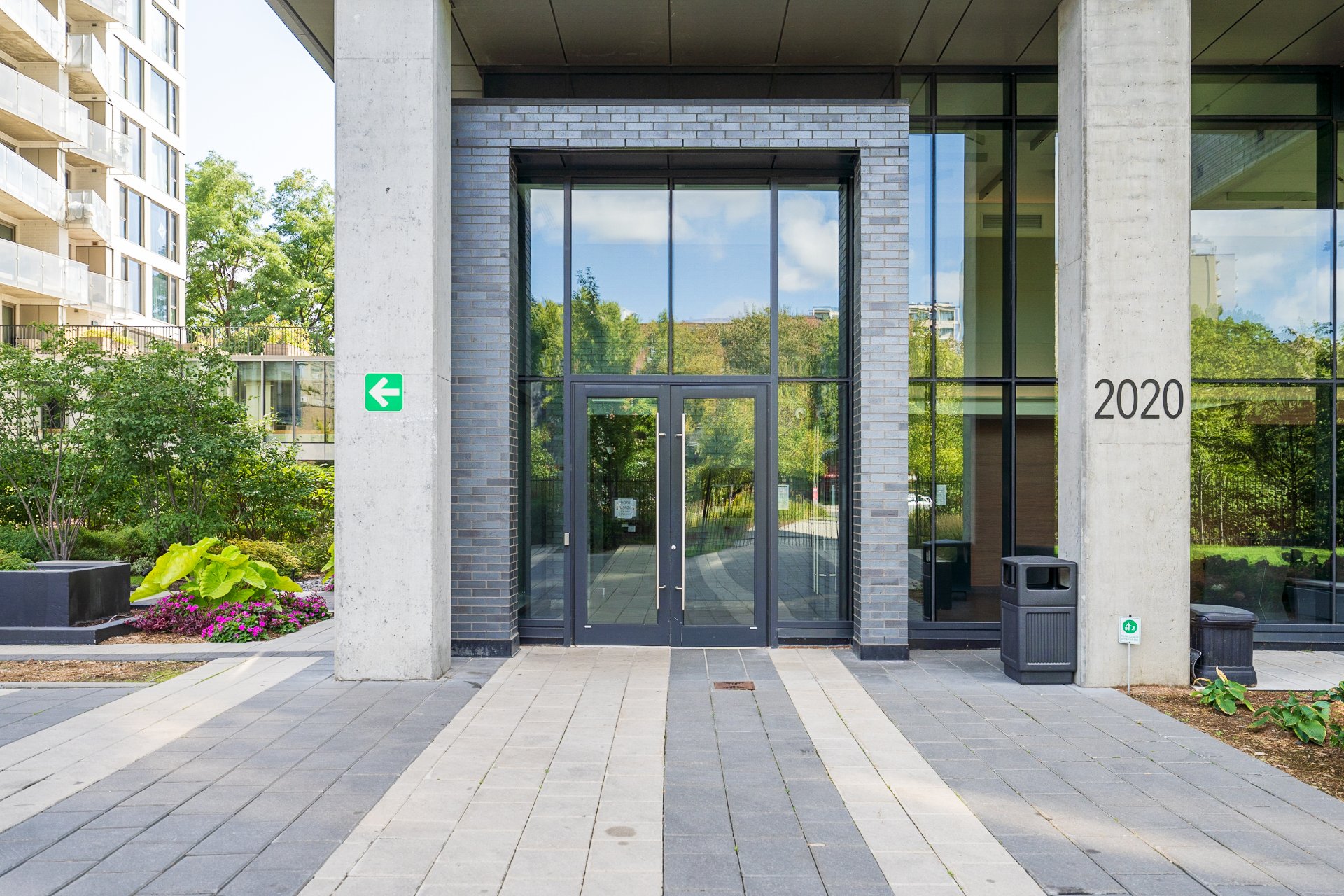 Photo - Entrée extérieure