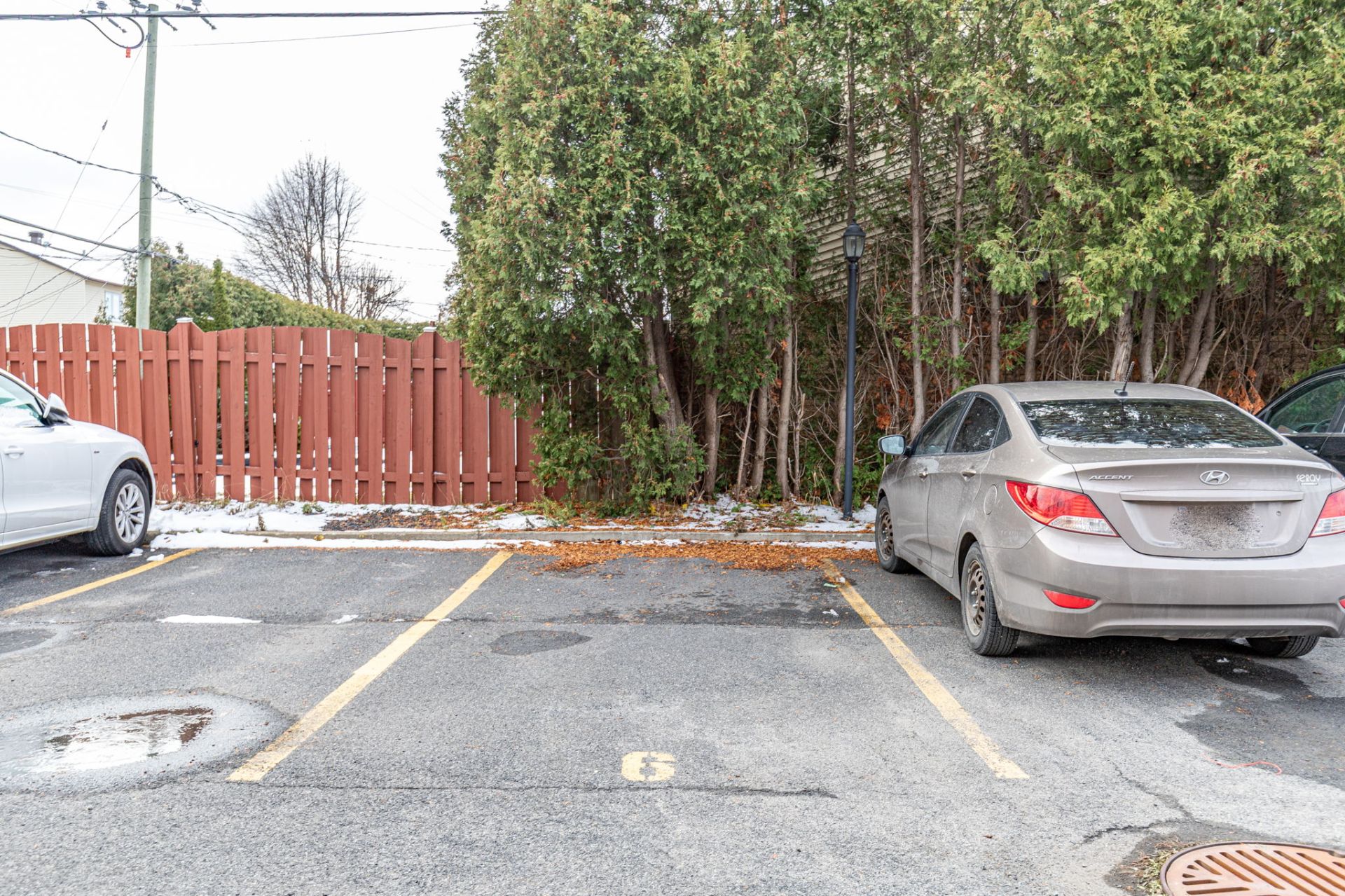 Photo - Stationnement