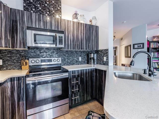 Photo - Kitchen