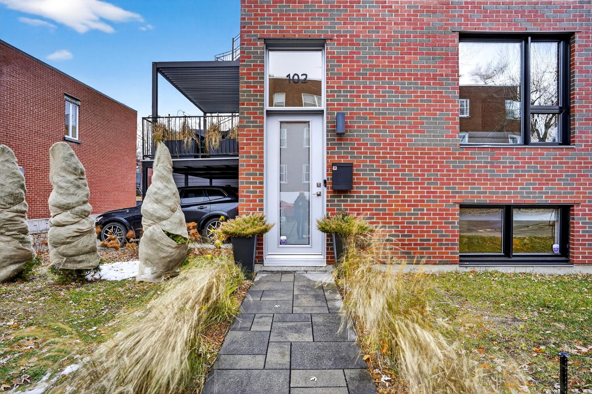 Photo - Entrée extérieure