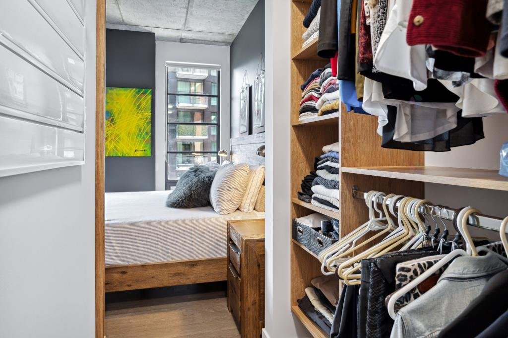 Photo - Walk-in closet