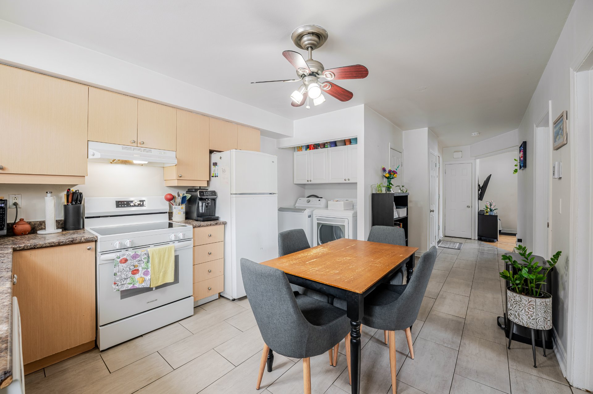 Photo - Salle à manger